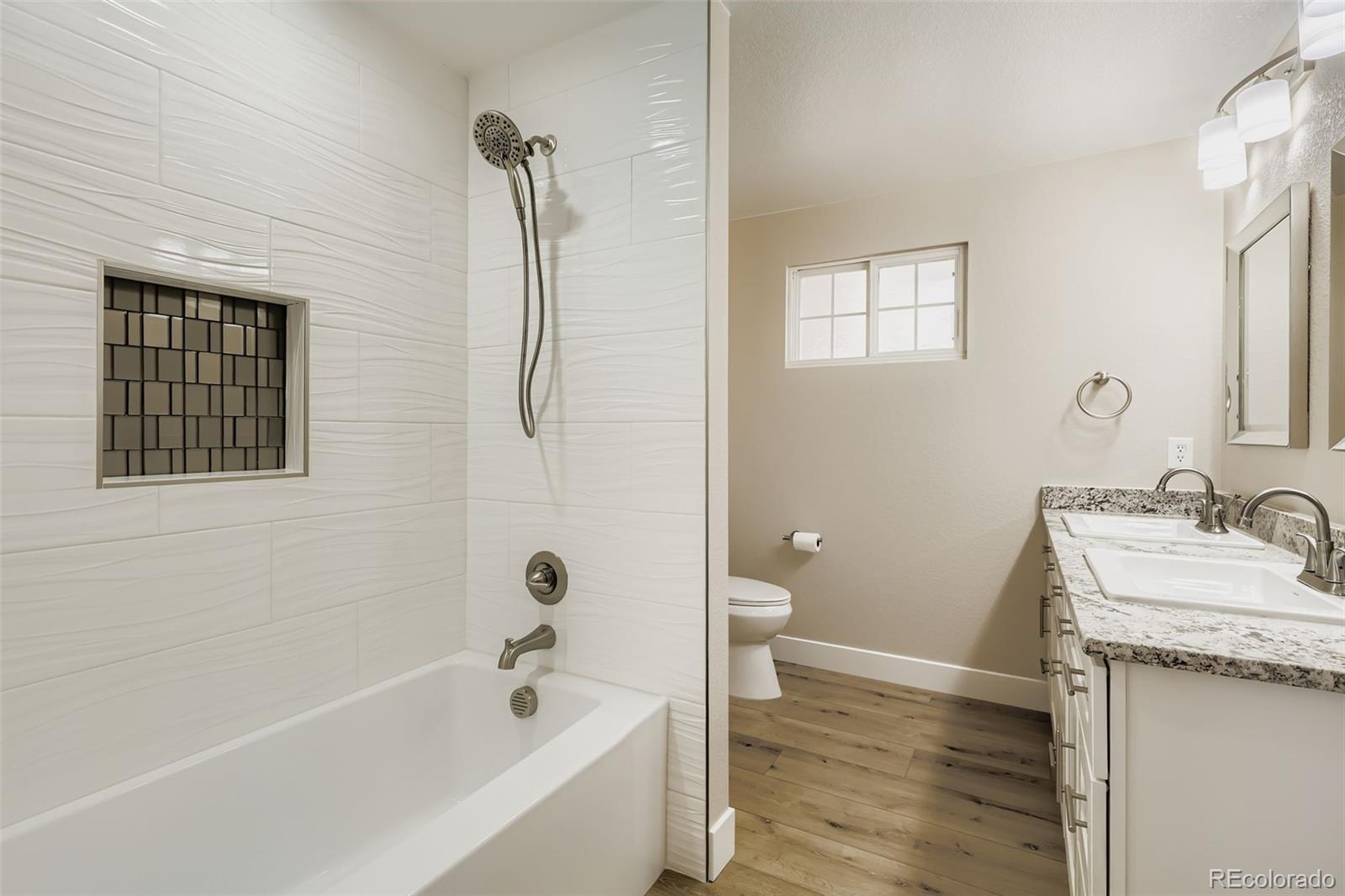 MLS Image #15 for 11759 e alaska avenue,aurora, Colorado