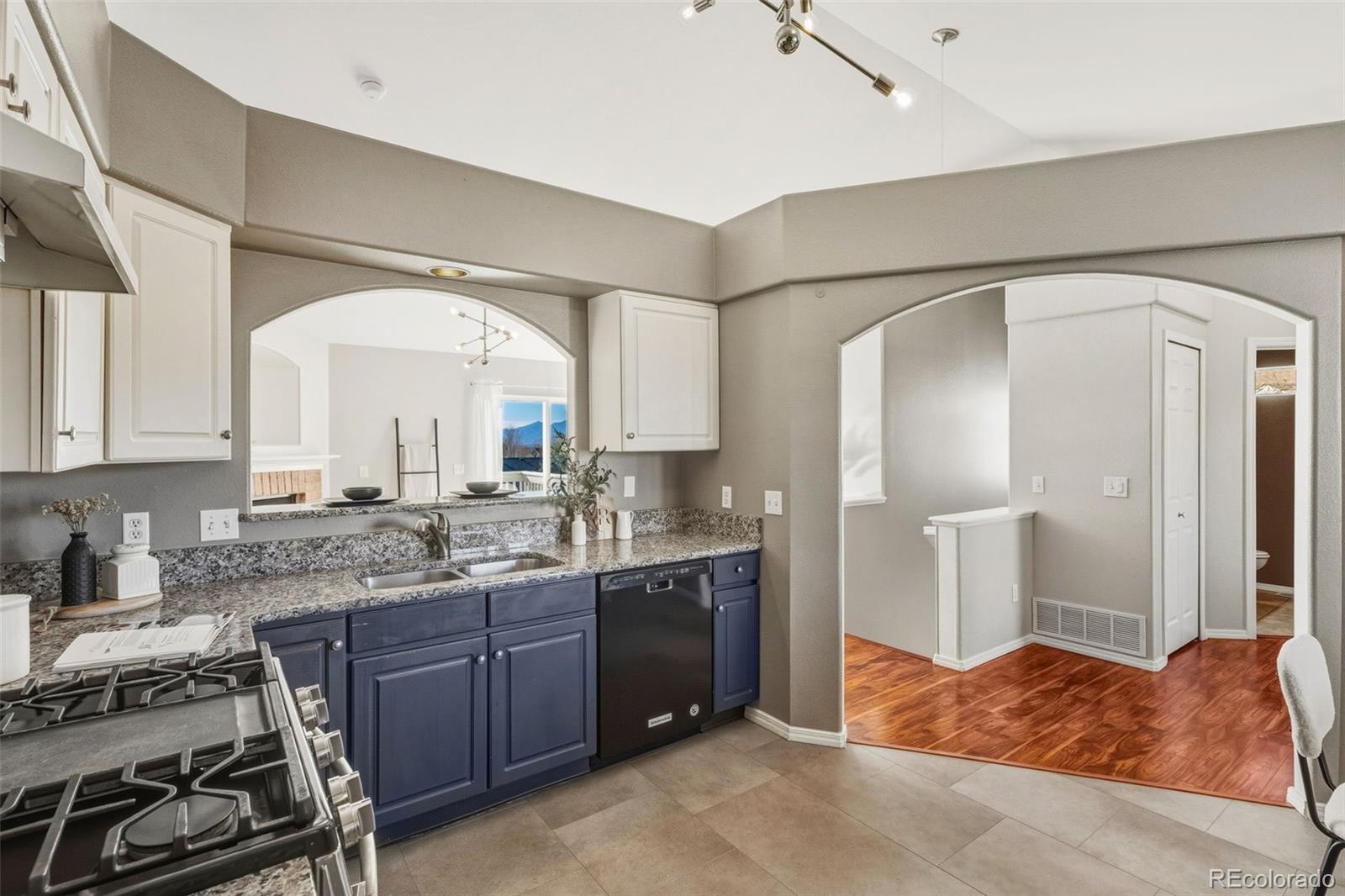 MLS Image #10 for 168  old creek drive,monument, Colorado