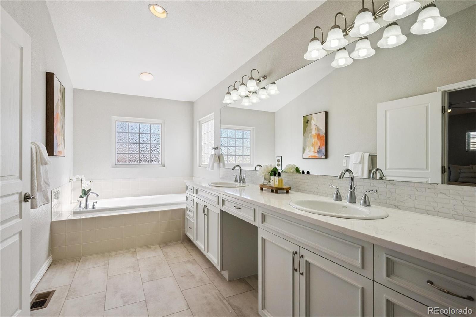 MLS Image #24 for 11969 e lake circle,greenwood village, Colorado