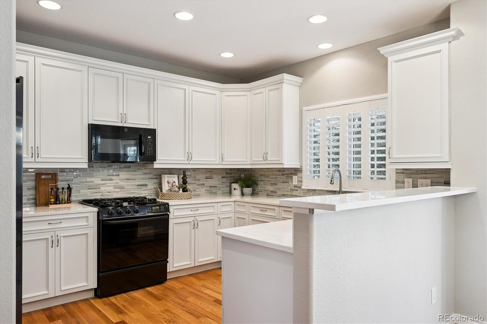 MLS Image #4 for 11969 e lake circle,greenwood village, Colorado