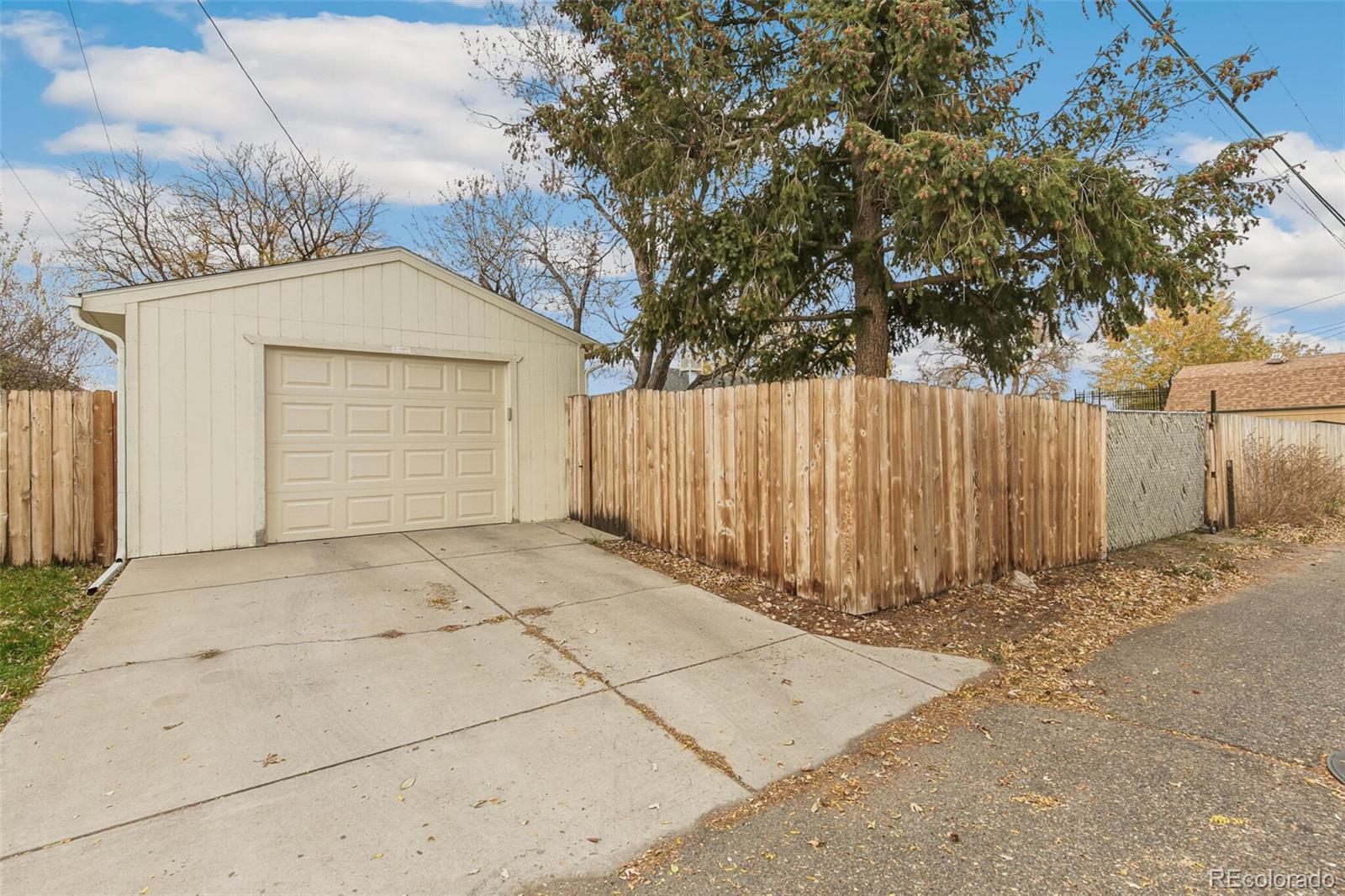MLS Image #17 for 5040  elm court,denver, Colorado