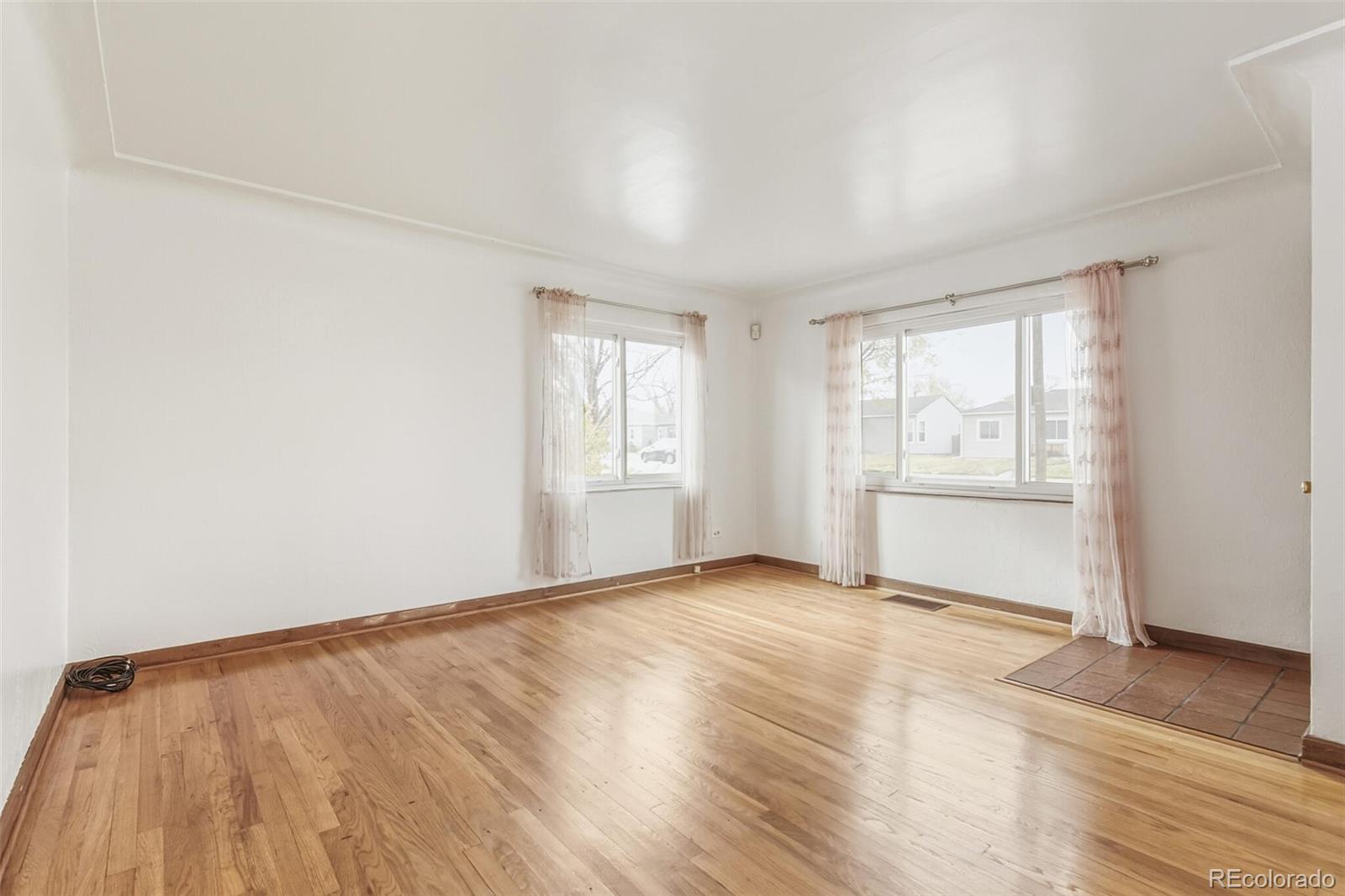 MLS Image #3 for 5040  elm court,denver, Colorado