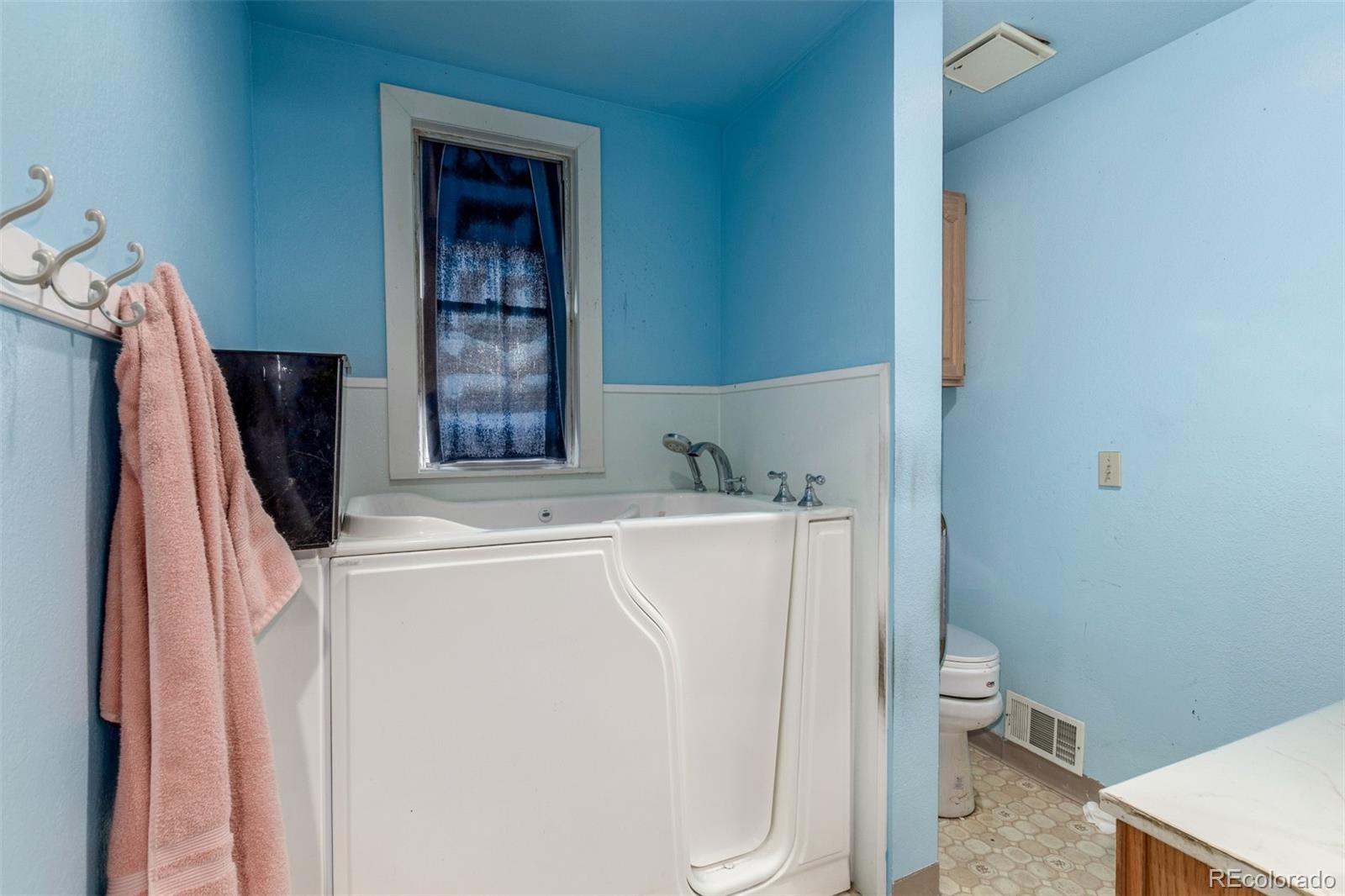 MLS Image #13 for 7480  greenwood boulevard,denver, Colorado