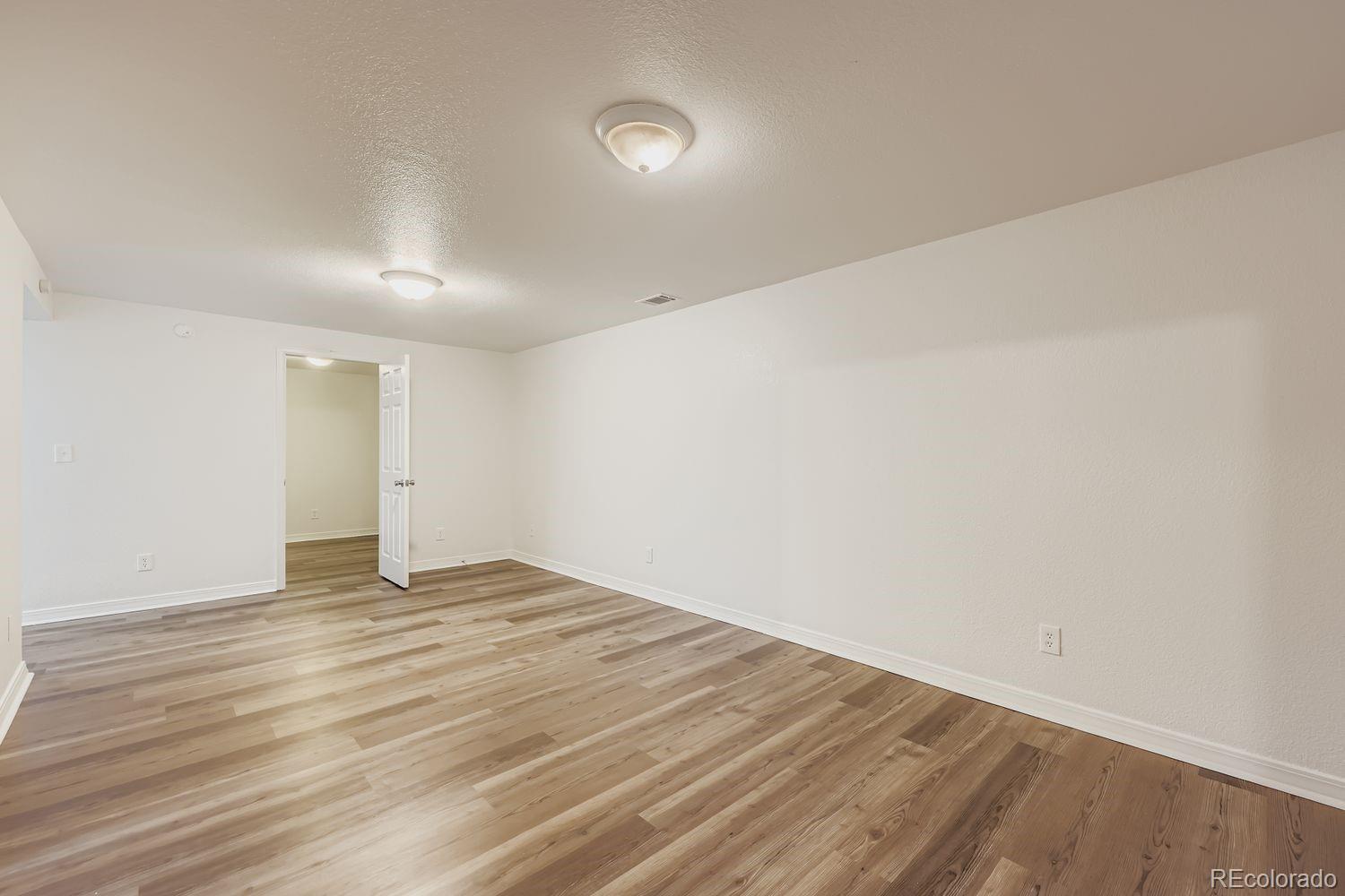MLS Image #10 for 5332  elkhart street,denver, Colorado