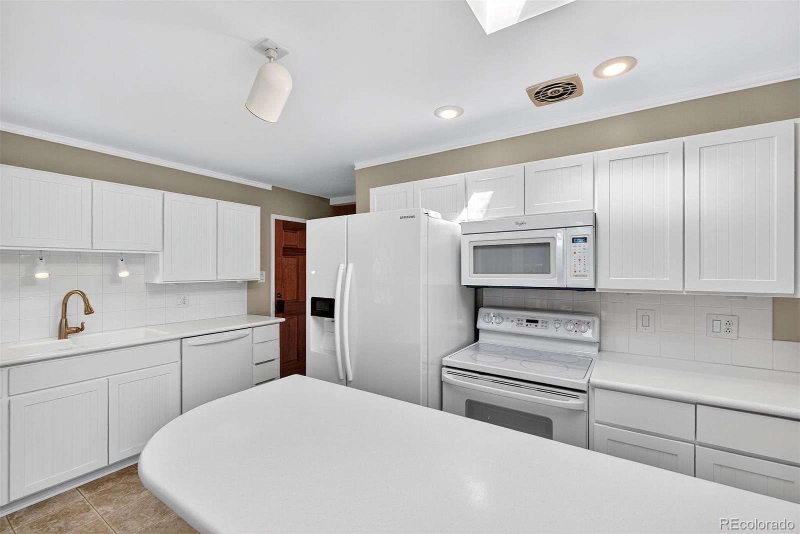MLS Image #8 for 12030 w carolina drive,lakewood, Colorado