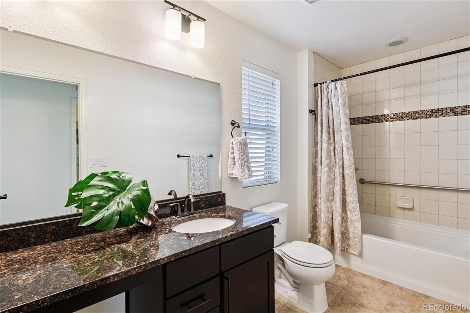 MLS Image #19 for 9467 e 52nd avenue,denver, Colorado