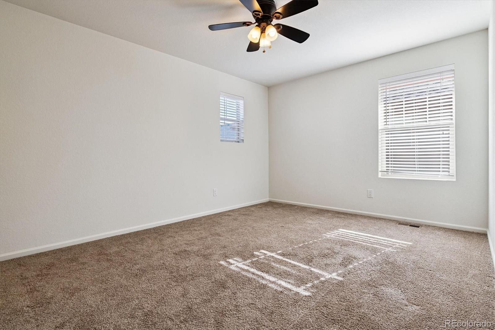 MLS Image #21 for 9467 e 52nd avenue,denver, Colorado