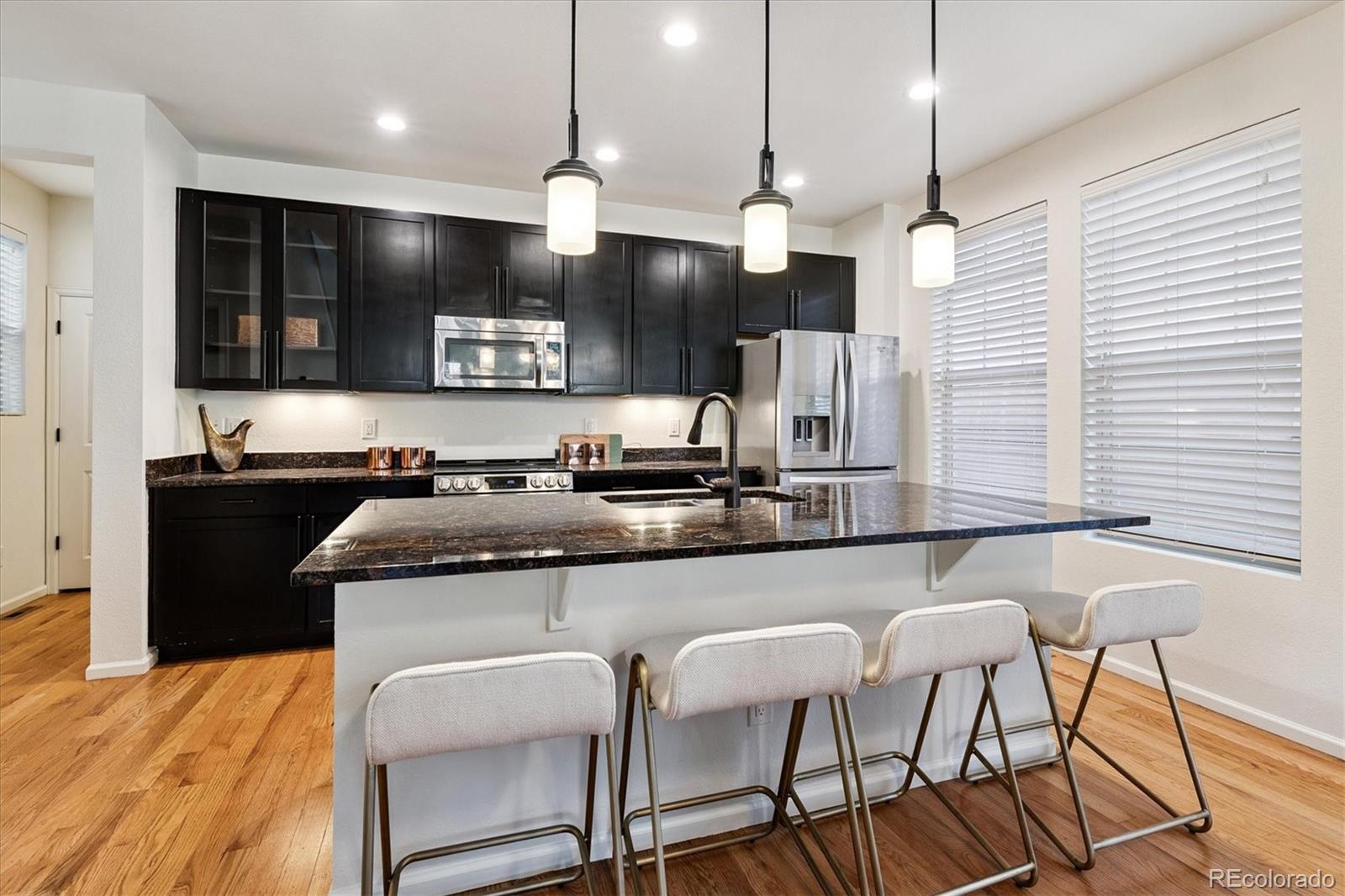 MLS Image #7 for 9467 e 52nd avenue,denver, Colorado