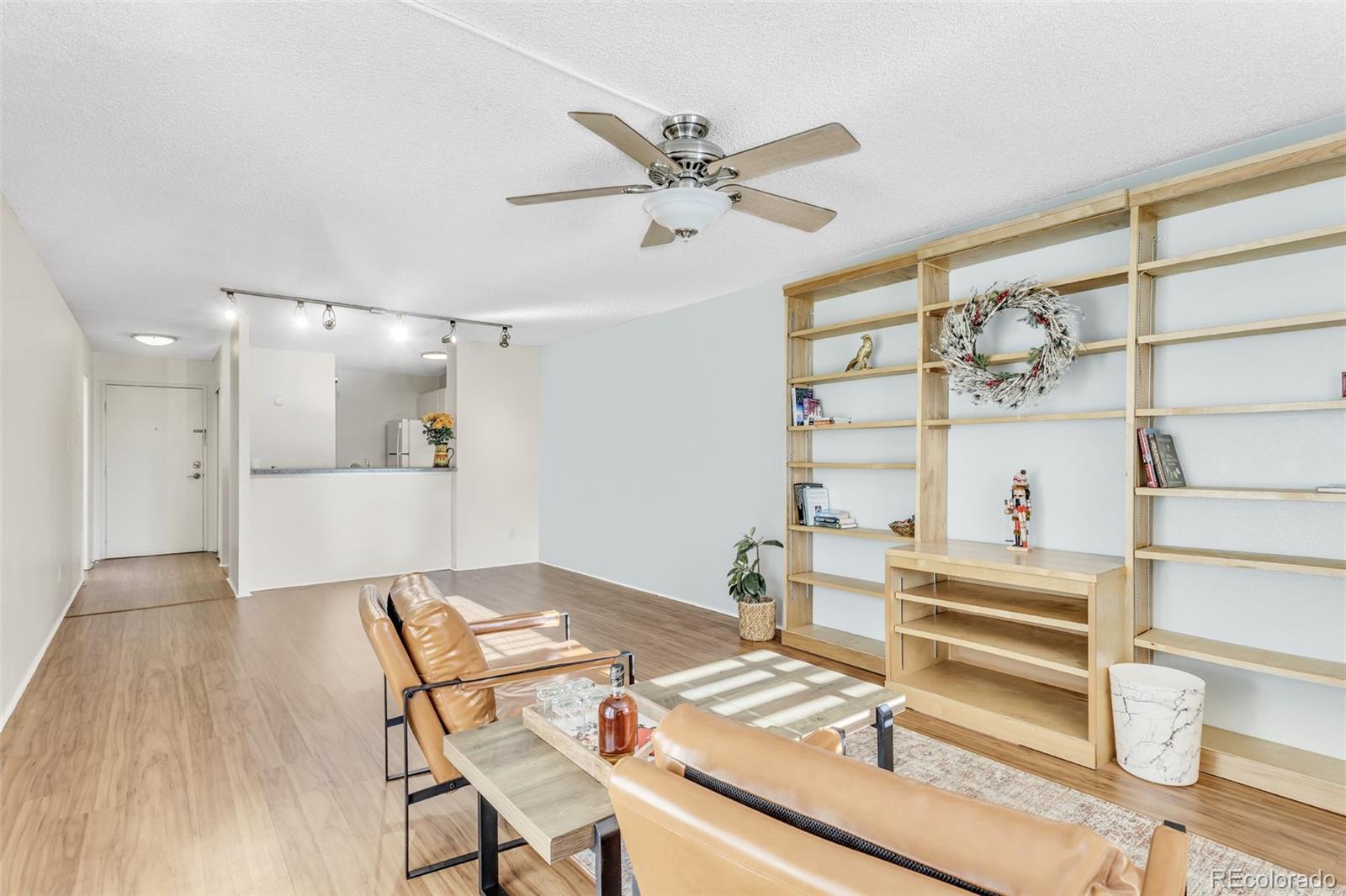 MLS Image #10 for 2880 s locust street 300n,denver, Colorado