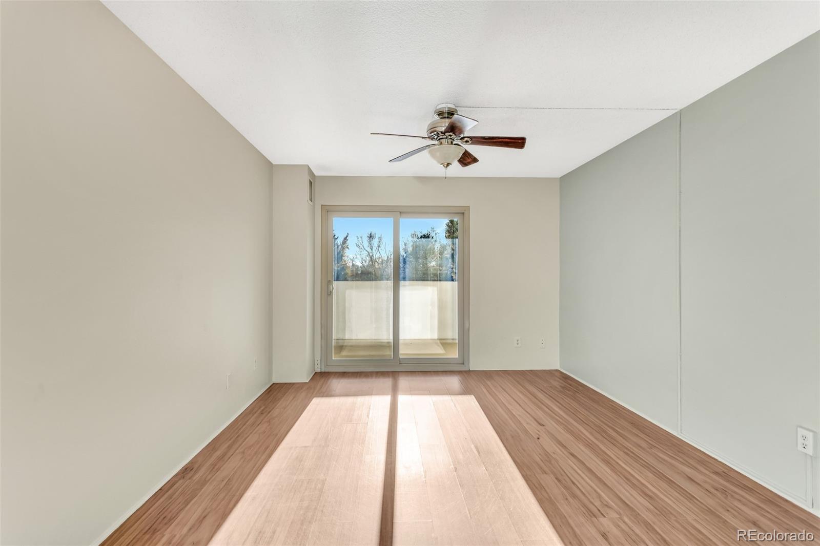 MLS Image #14 for 2880 s locust street 300n,denver, Colorado