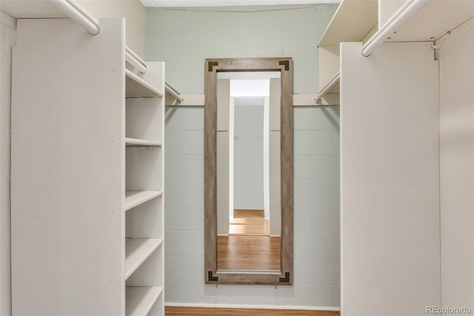 MLS Image #17 for 2880 s locust street 300n,denver, Colorado