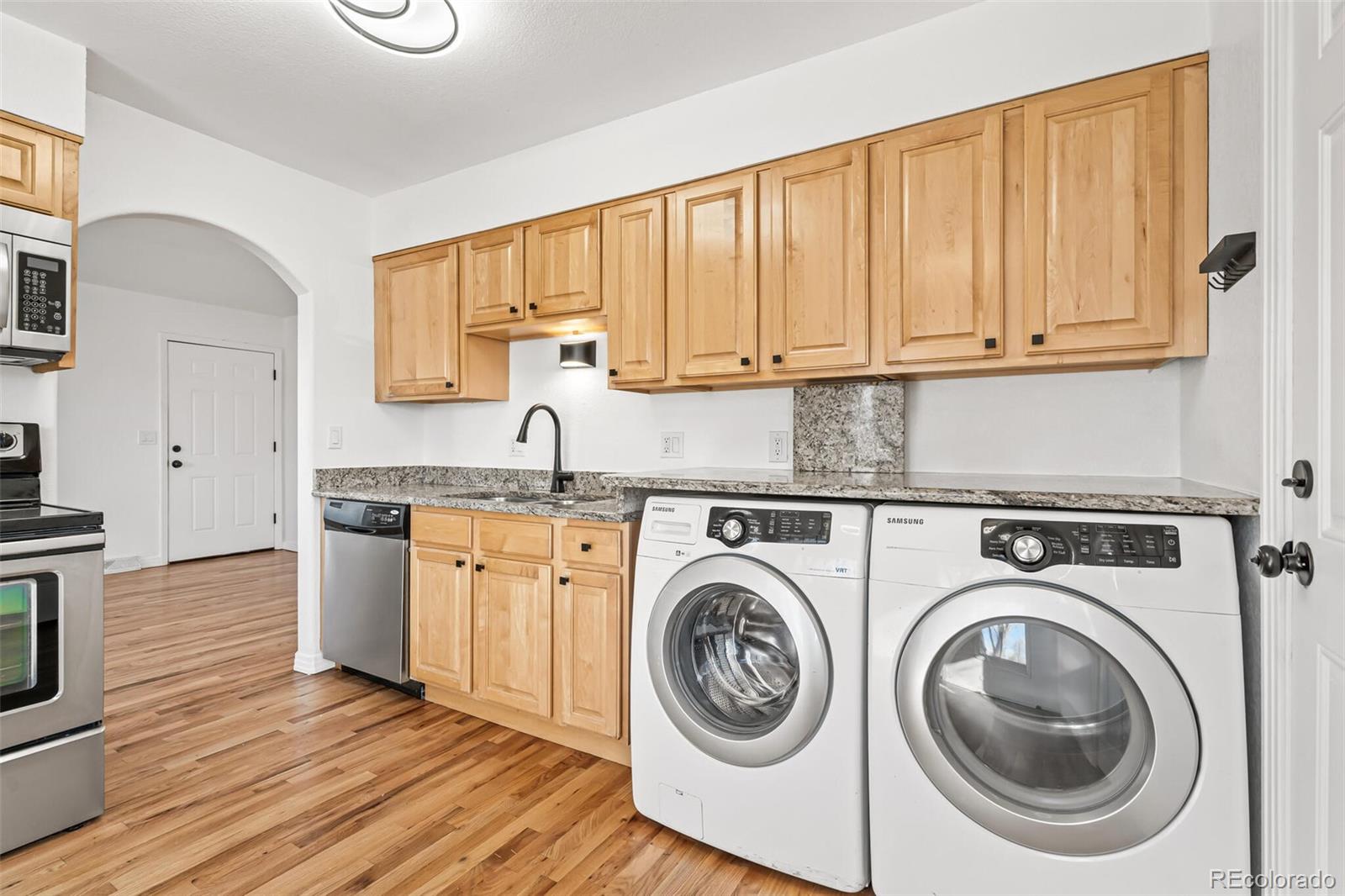 MLS Image #10 for 960  newton street,denver, Colorado