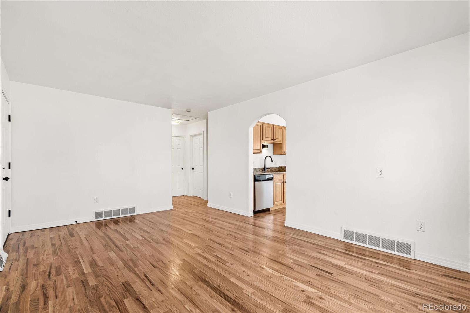 MLS Image #5 for 960  newton street,denver, Colorado