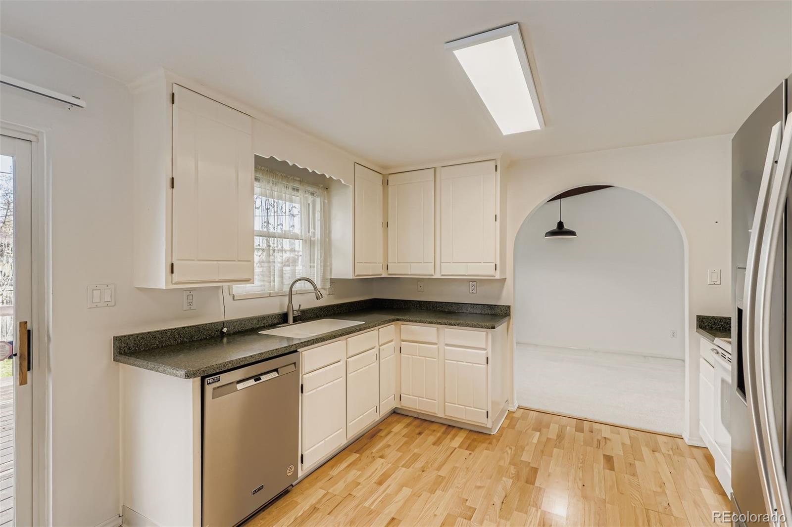 MLS Image #5 for 12969 e ohio avenue,aurora, Colorado