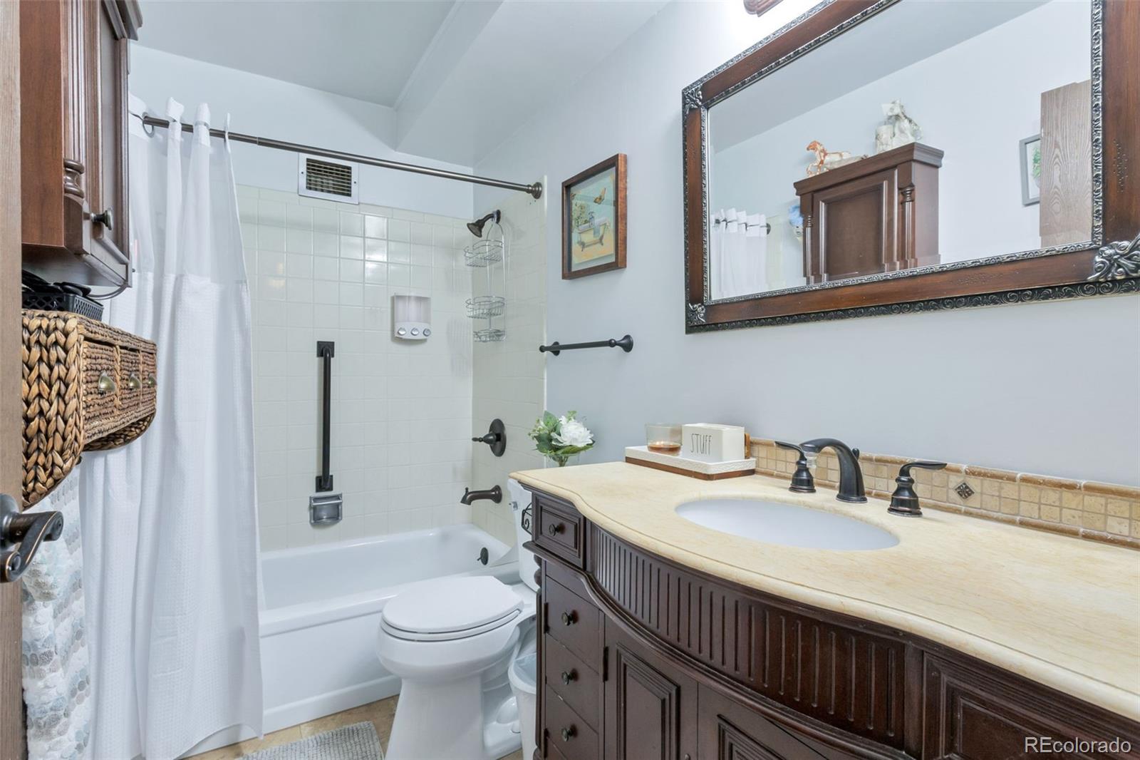 MLS Image #11 for 3144 s wheeling way 301,aurora, Colorado