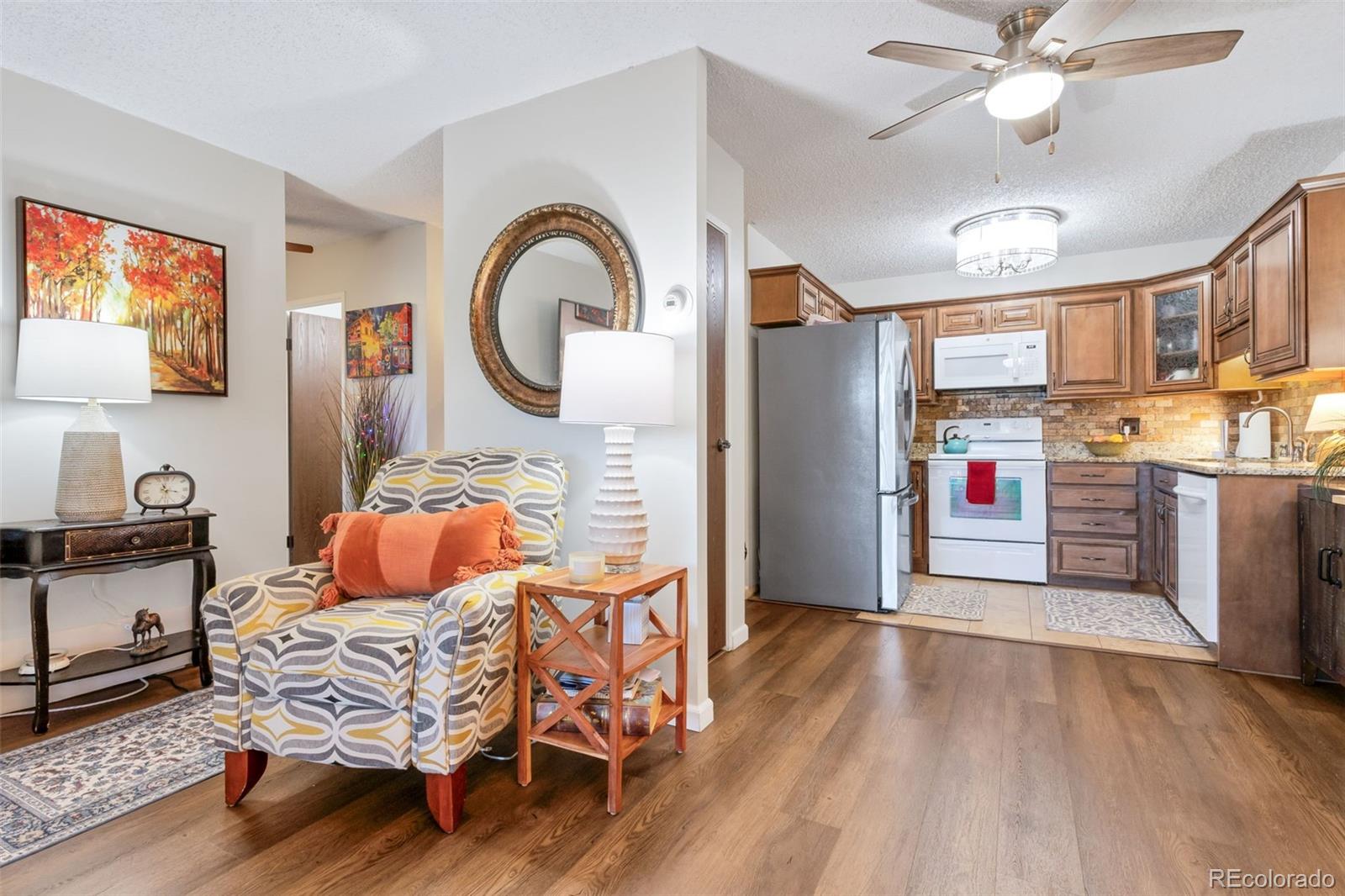 MLS Image #7 for 3144 s wheeling way 301,aurora, Colorado