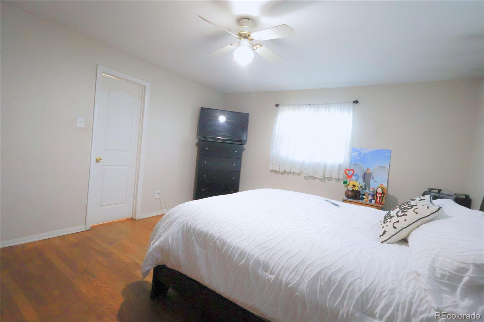 MLS Image #10 for 245  tucson street,aurora, Colorado