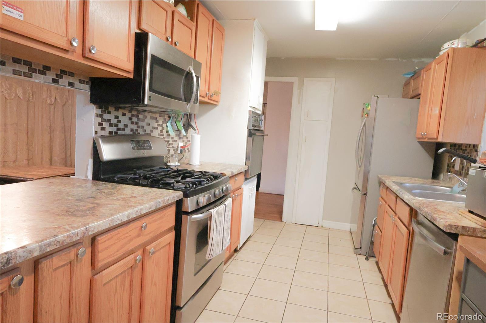 MLS Image #6 for 245  tucson street,aurora, Colorado