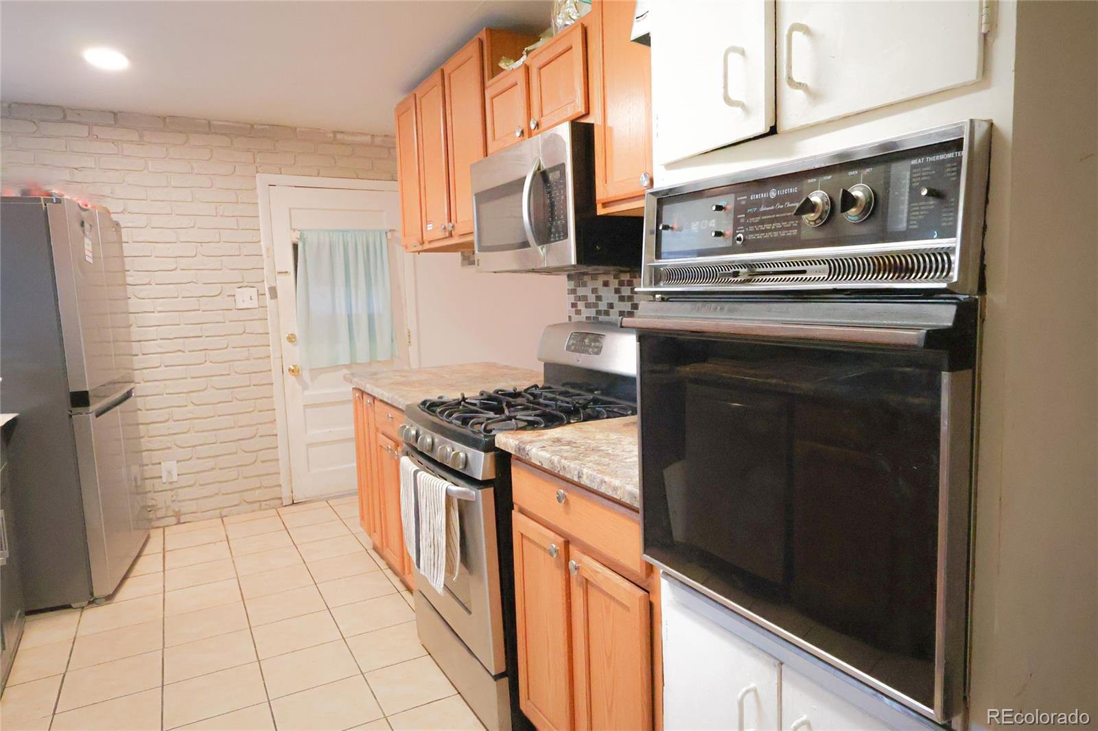 MLS Image #7 for 245  tucson street,aurora, Colorado