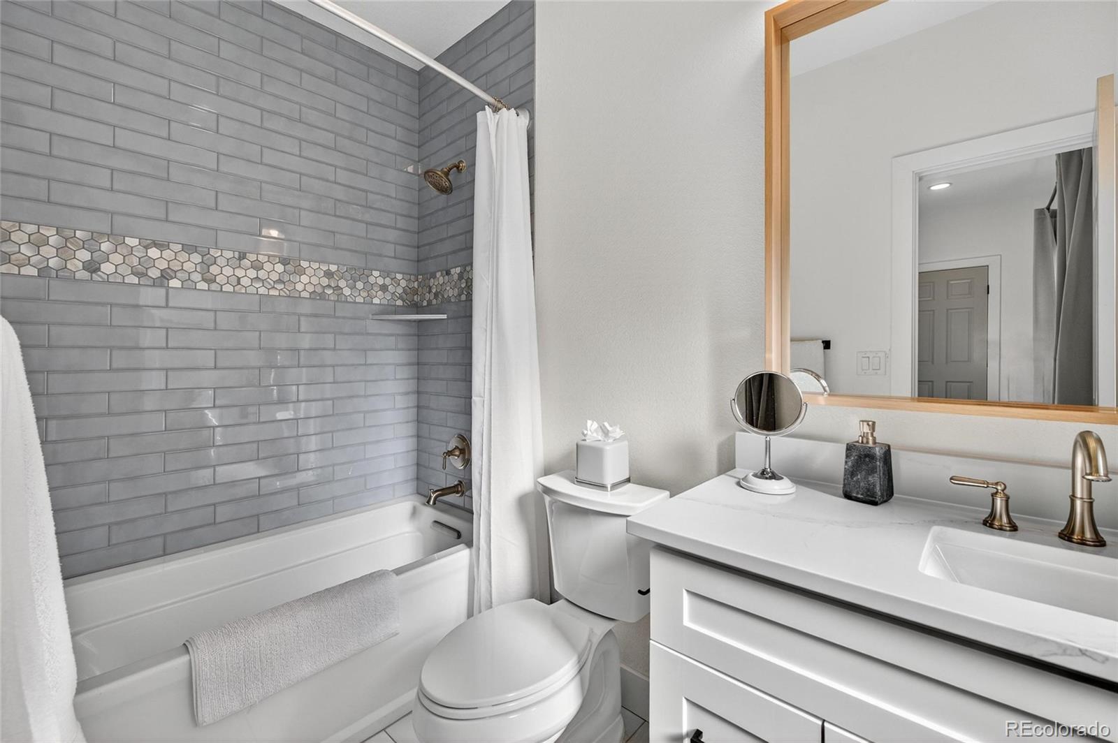 MLS Image #19 for 4995 n raleigh street,denver, Colorado