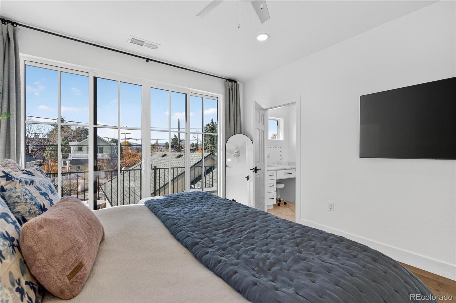 MLS Image #23 for 4995 n raleigh street,denver, Colorado