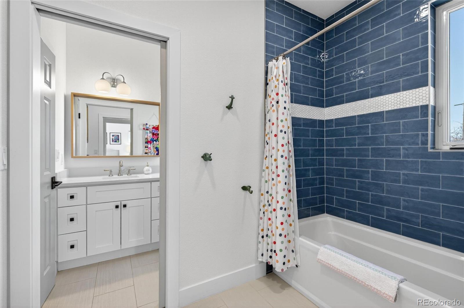 MLS Image #31 for 4995 n raleigh street,denver, Colorado