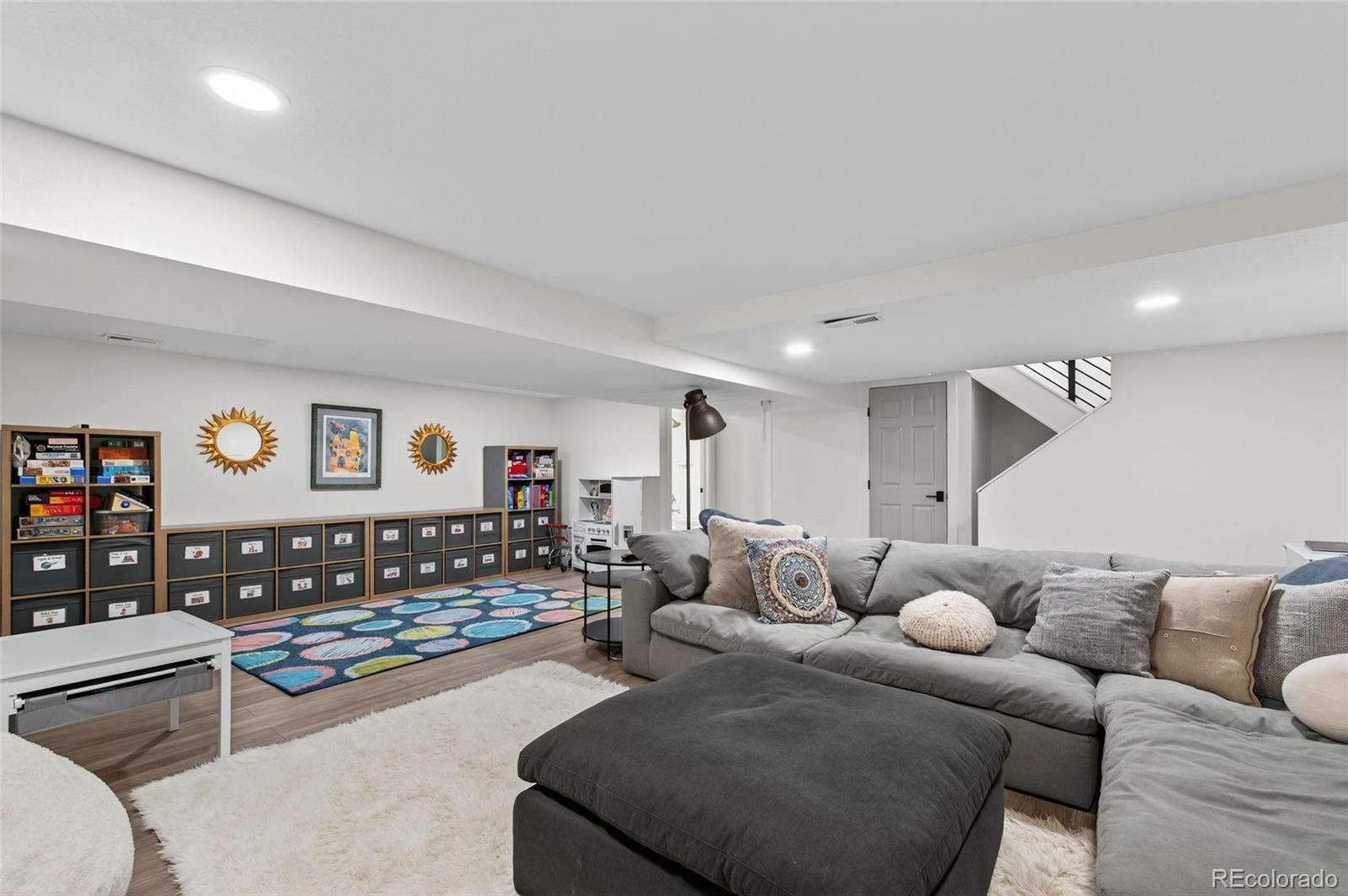 MLS Image #36 for 4995 n raleigh street,denver, Colorado