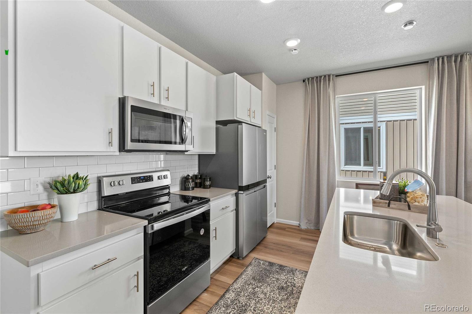 MLS Image #3 for 22331 e 46th avenue,aurora, Colorado