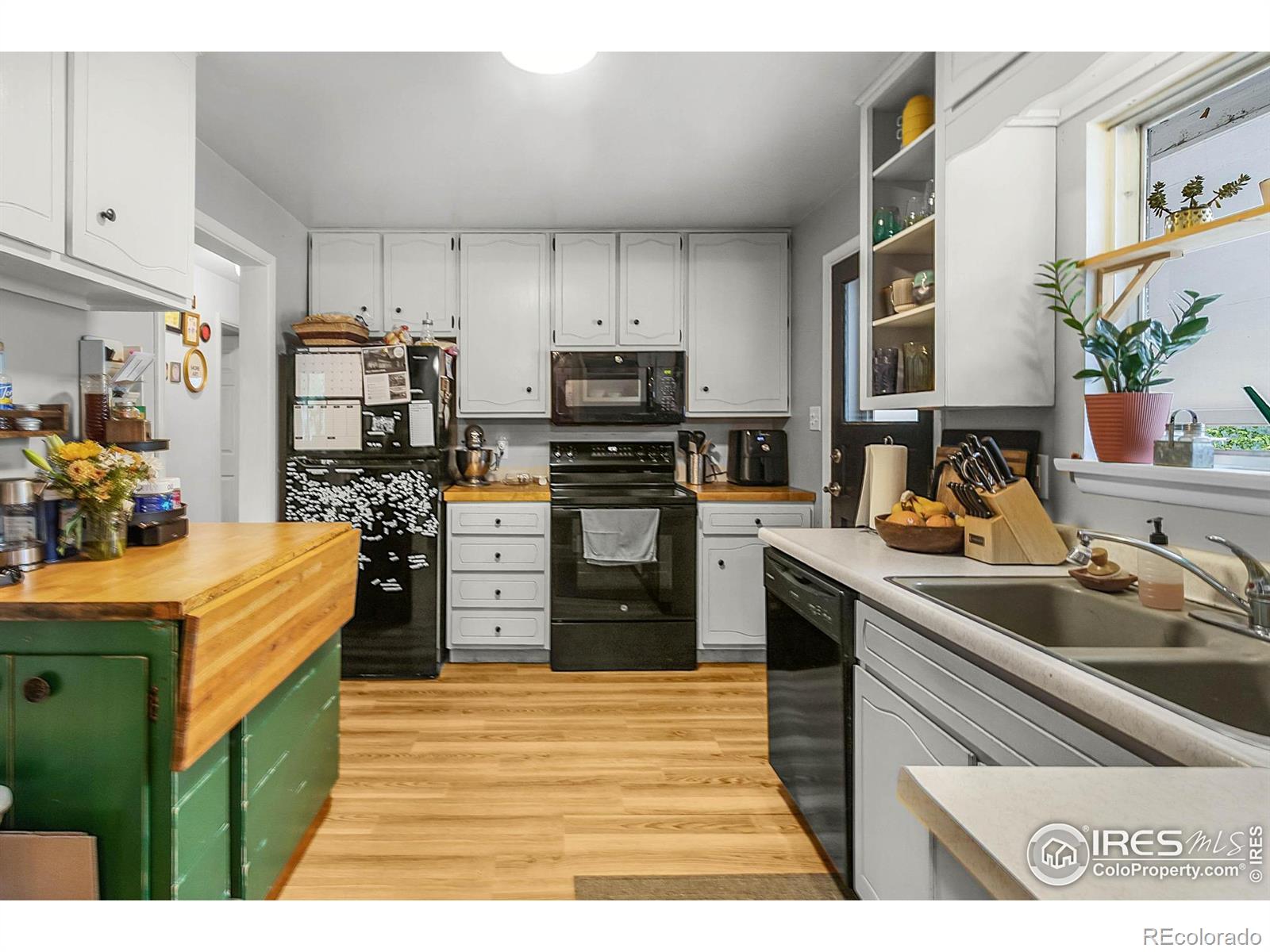 MLS Image #11 for 1306  16th ave ct,greeley, Colorado