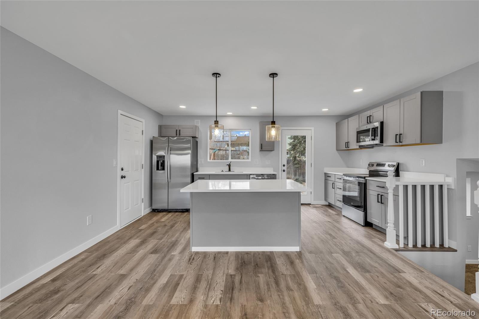 MLS Image #5 for 9984  travis street,thornton, Colorado