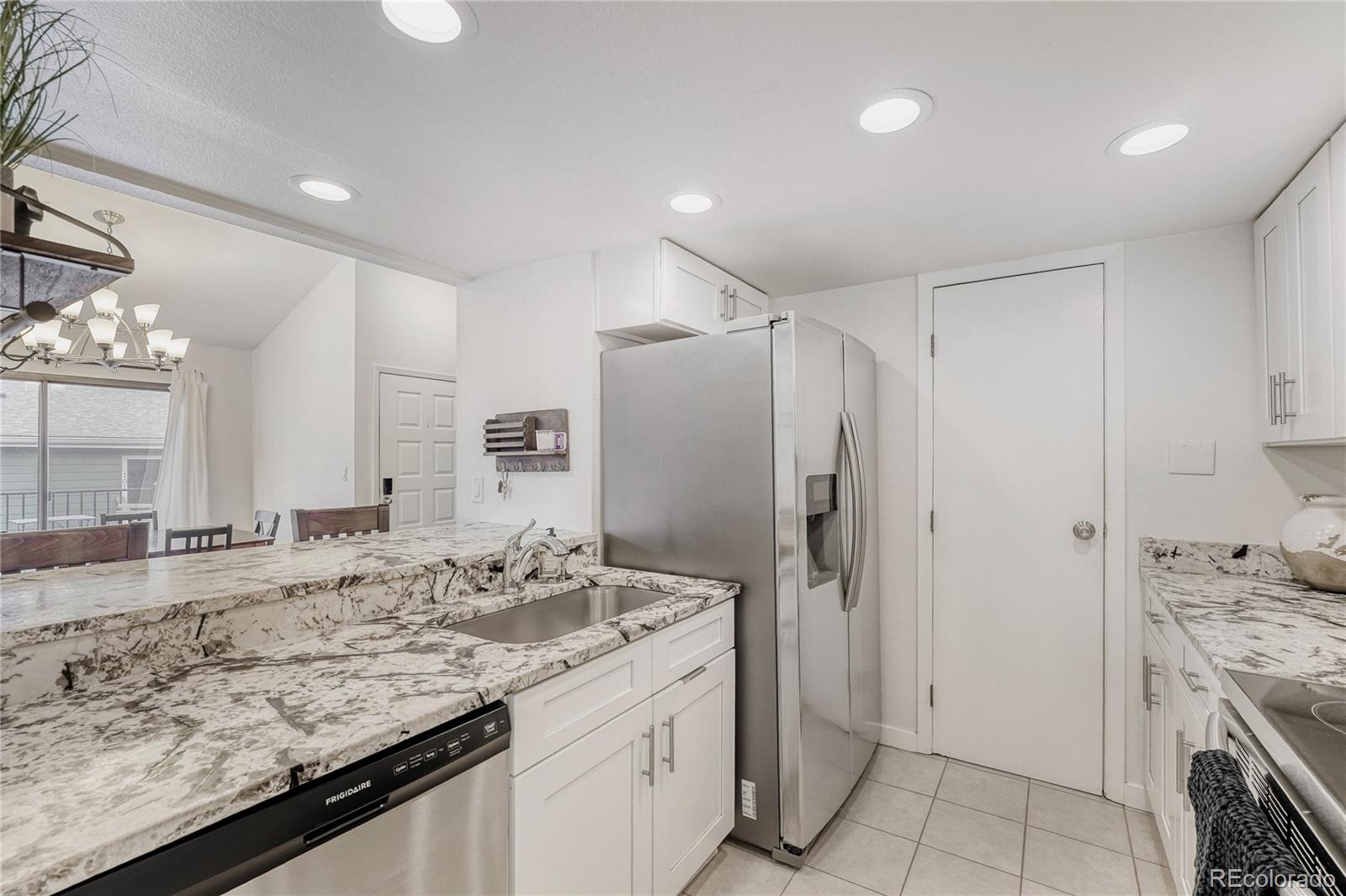 MLS Image #8 for 540 s forest street 206,denver, Colorado