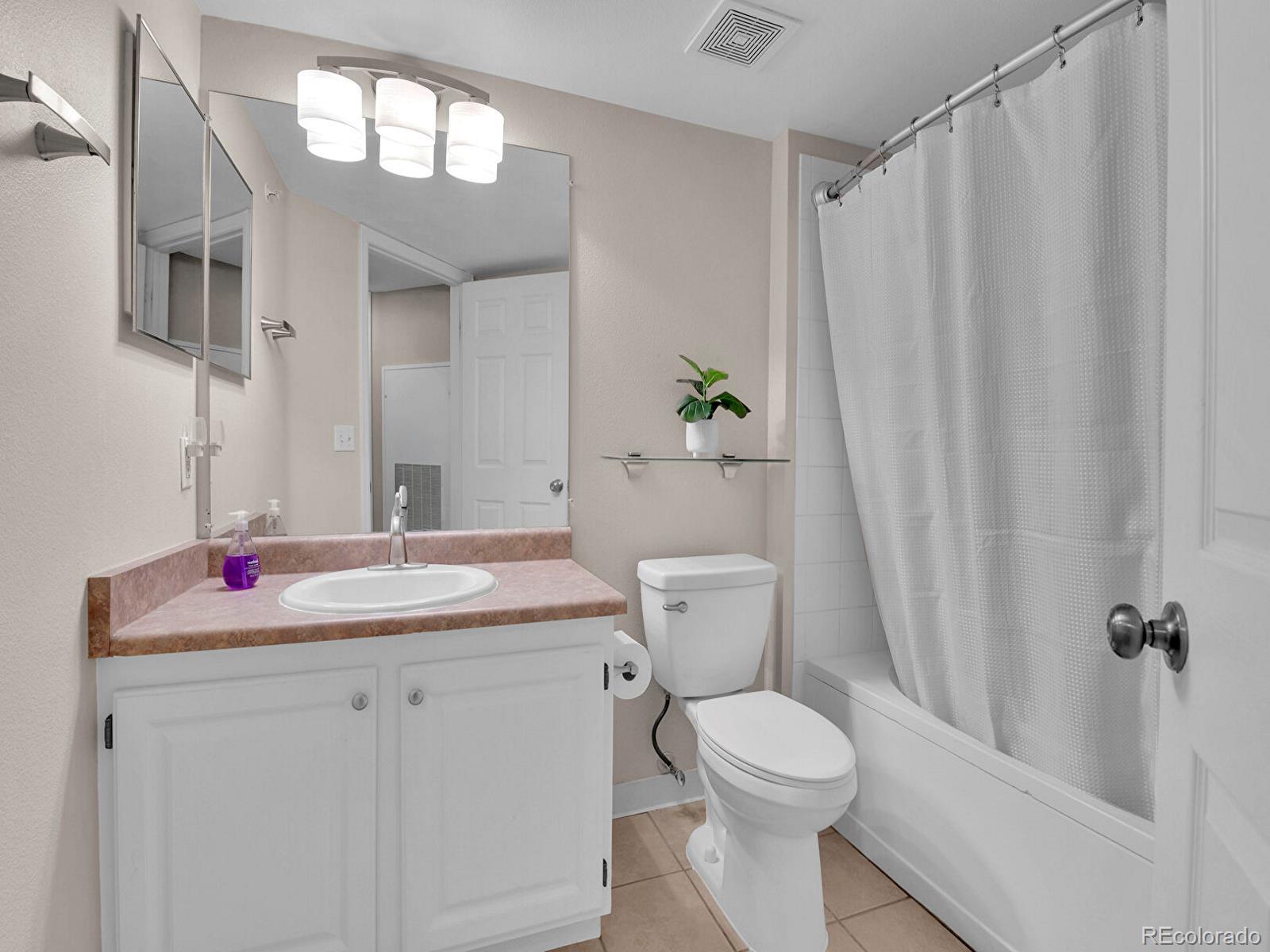 MLS Image #15 for 12826  ironstone way 304,parker, Colorado