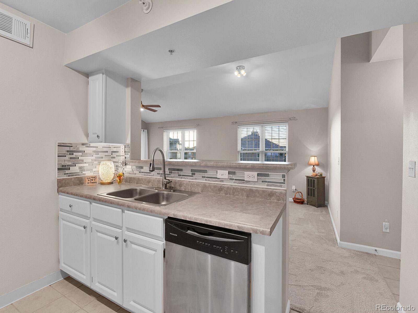 MLS Image #18 for 12826  ironstone way 304,parker, Colorado