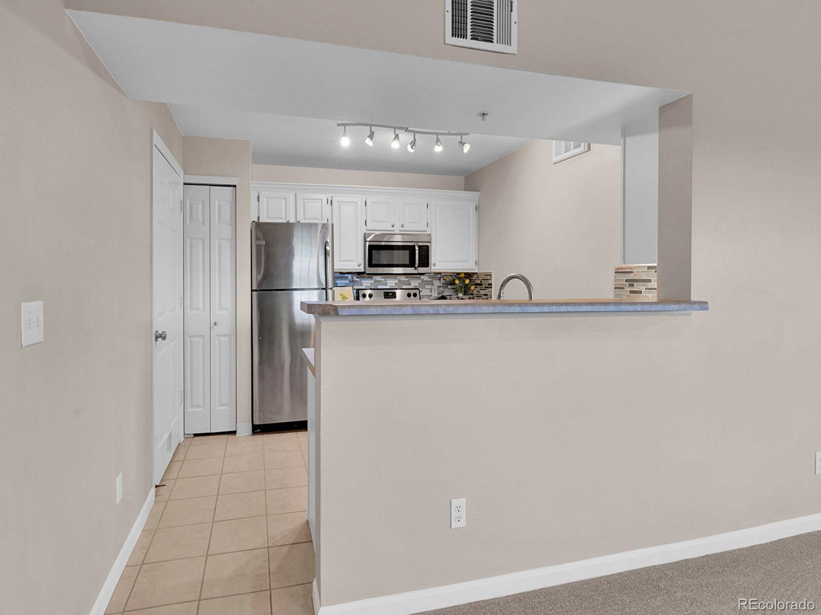 MLS Image #4 for 12826  ironstone way 304,parker, Colorado