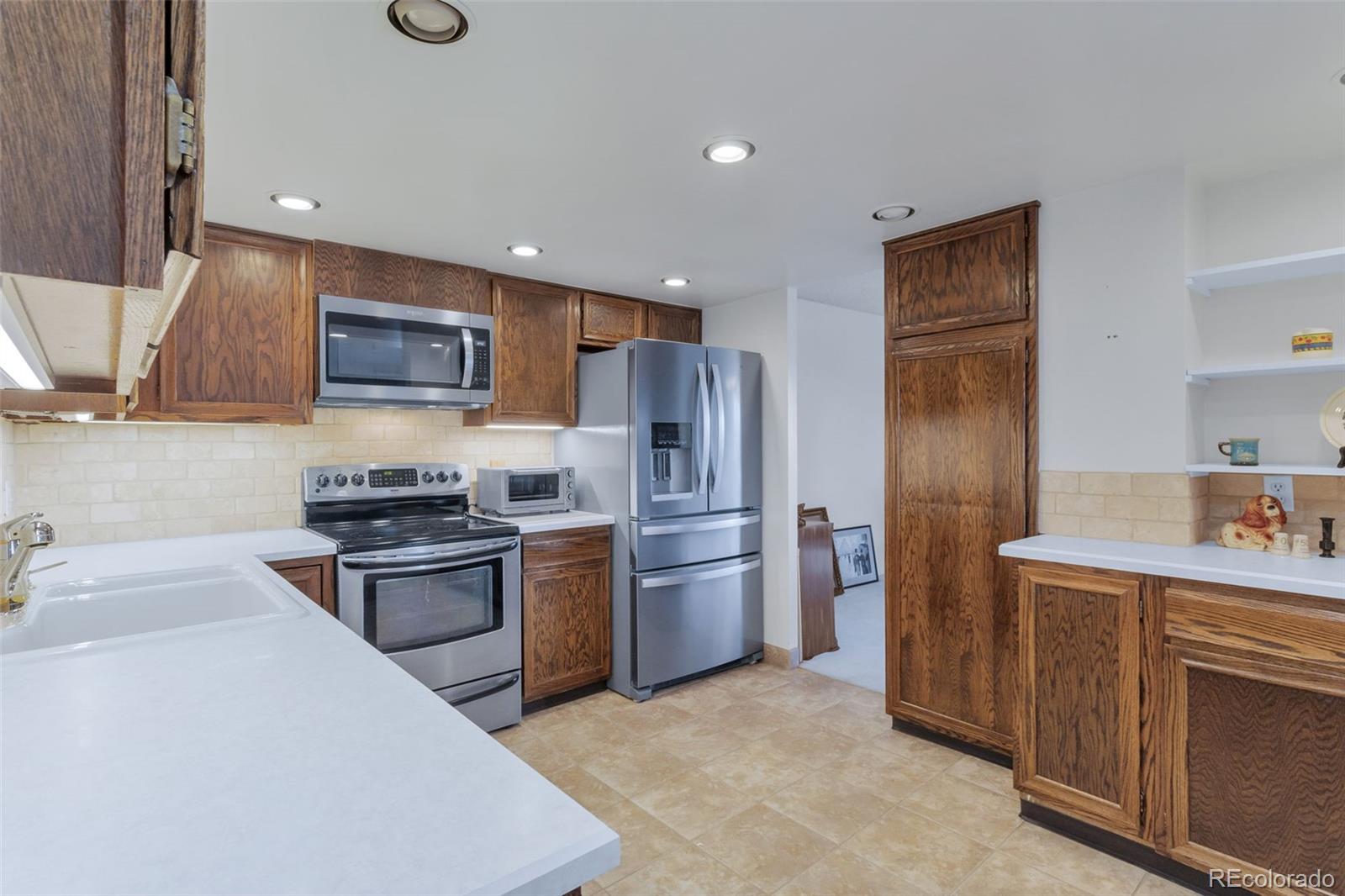 MLS Image #7 for 13691 e marina drive 301,aurora, Colorado
