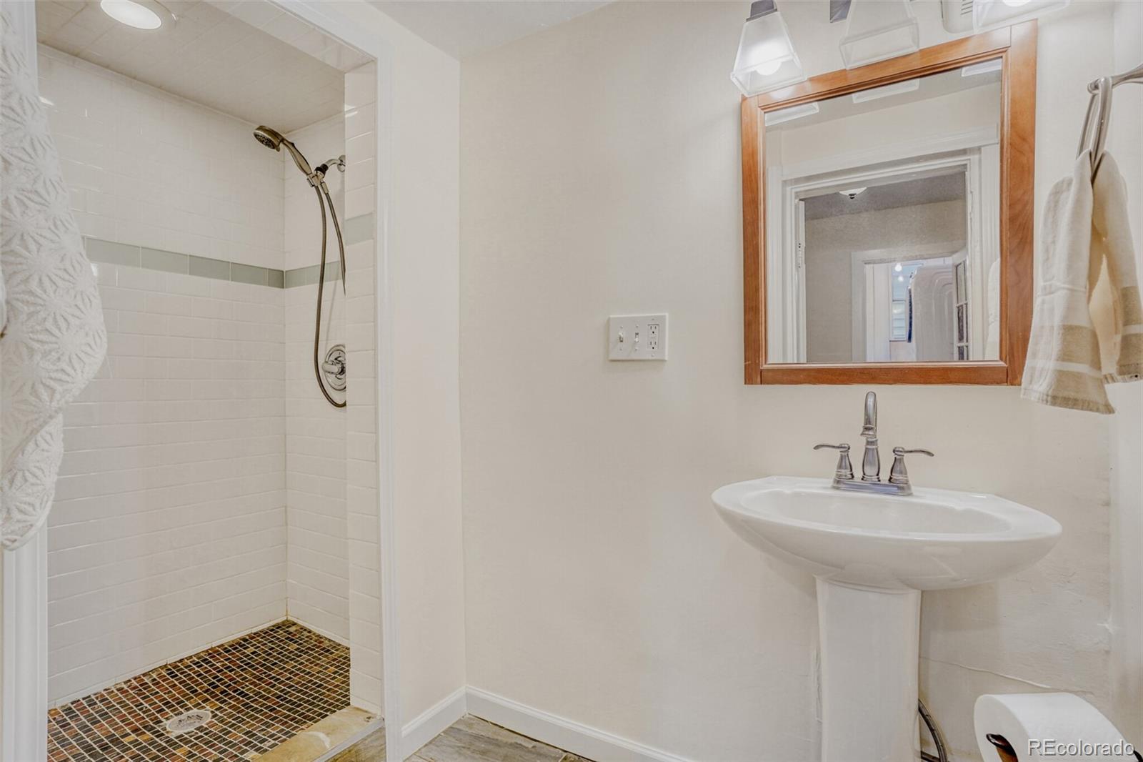 MLS Image #7 for 35 n fox street,denver, Colorado
