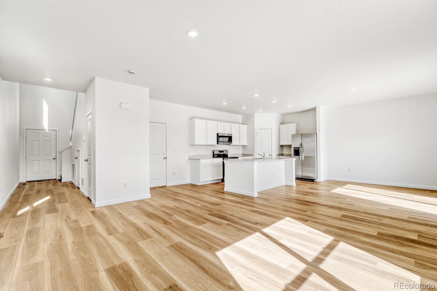 MLS Image #5 for 45870  mill avenue,bennett, Colorado