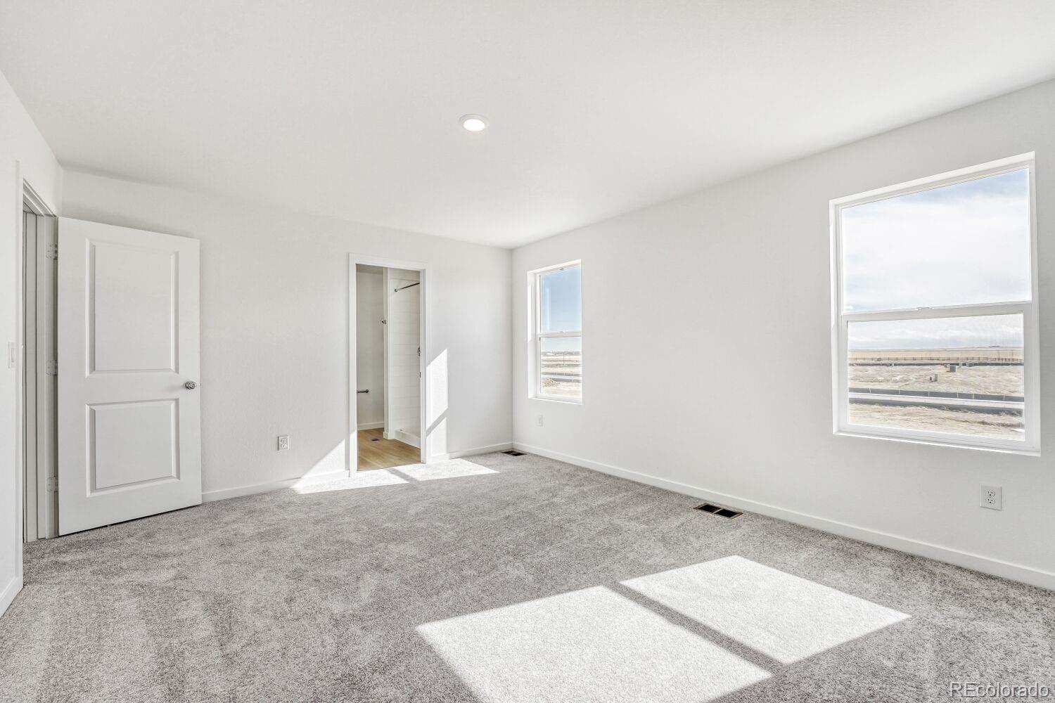 MLS Image #7 for 45870  mill avenue,bennett, Colorado