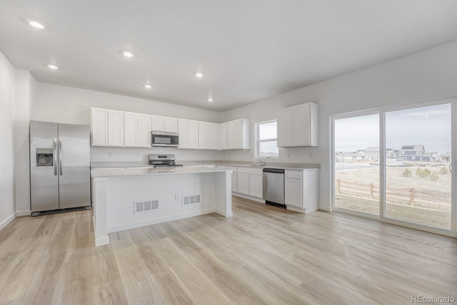 MLS Image #3 for 45867  mill avenue,bennett, Colorado