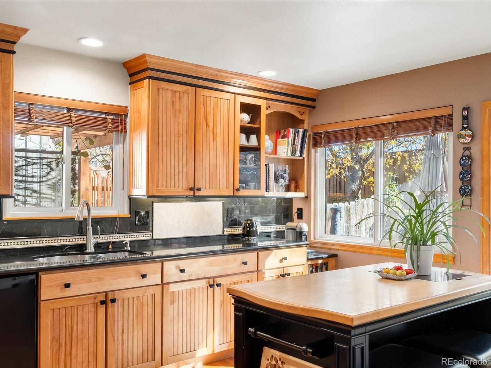 MLS Image #15 for 6166 e mineral place,centennial, Colorado