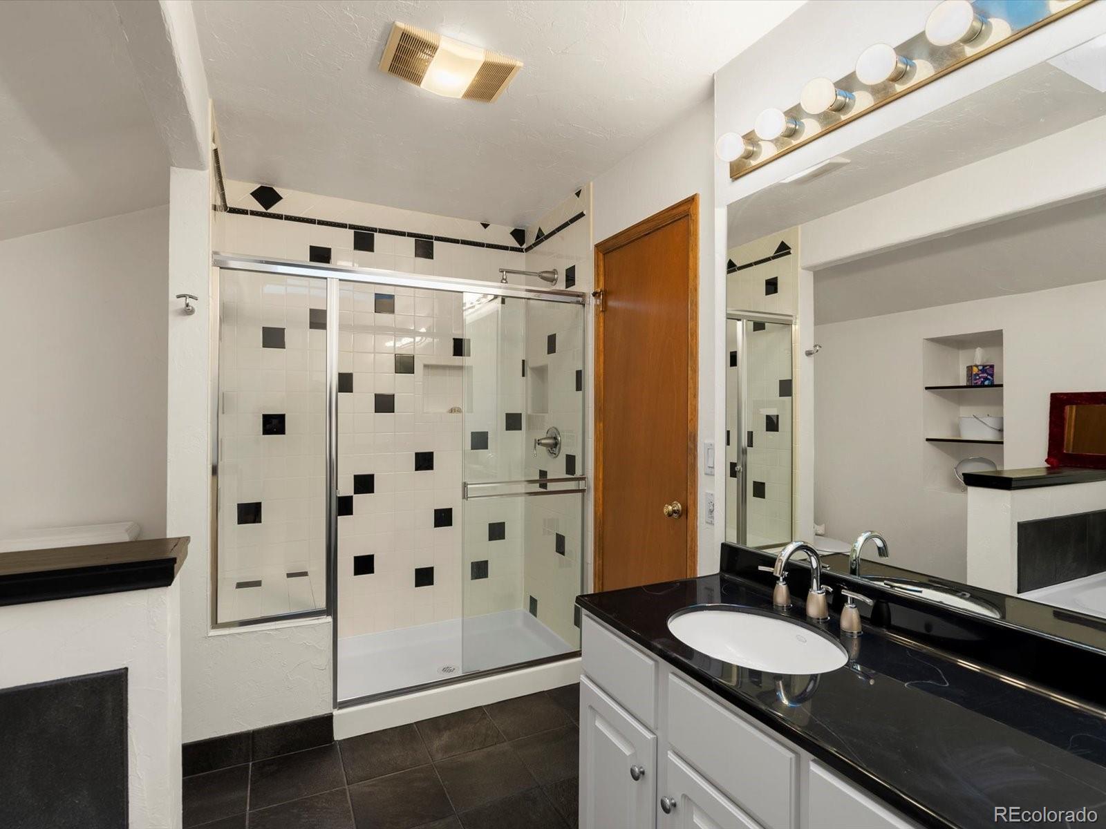MLS Image #33 for 6166 e mineral place,centennial, Colorado