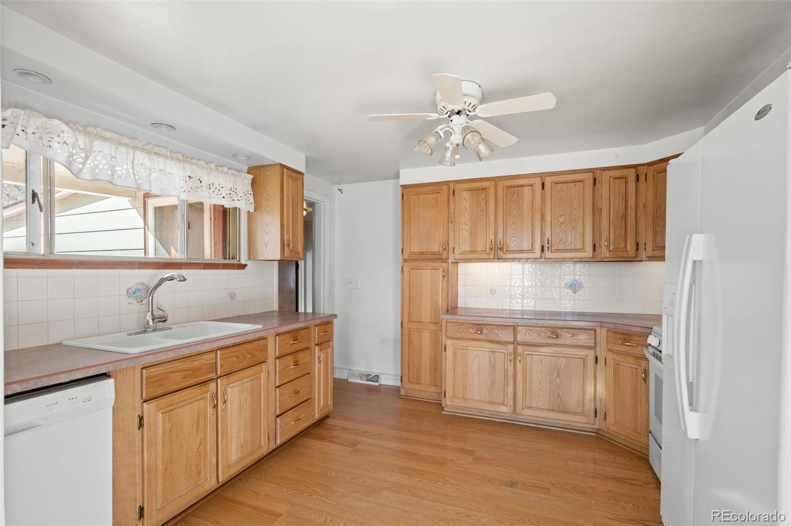 MLS Image #11 for 12211  brighton road,henderson, Colorado