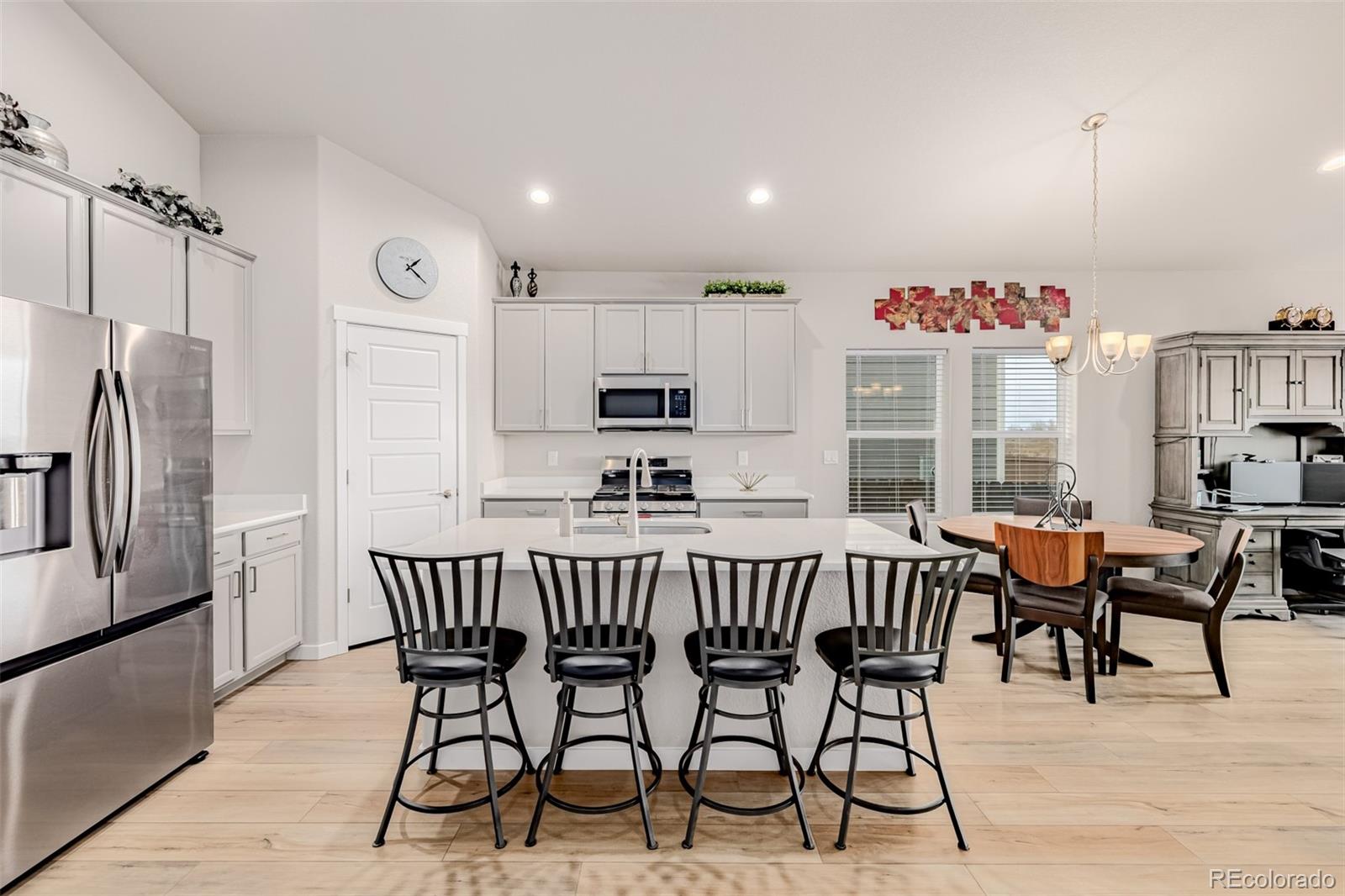 MLS Image #5 for 288  chipeta way,lochbuie, Colorado