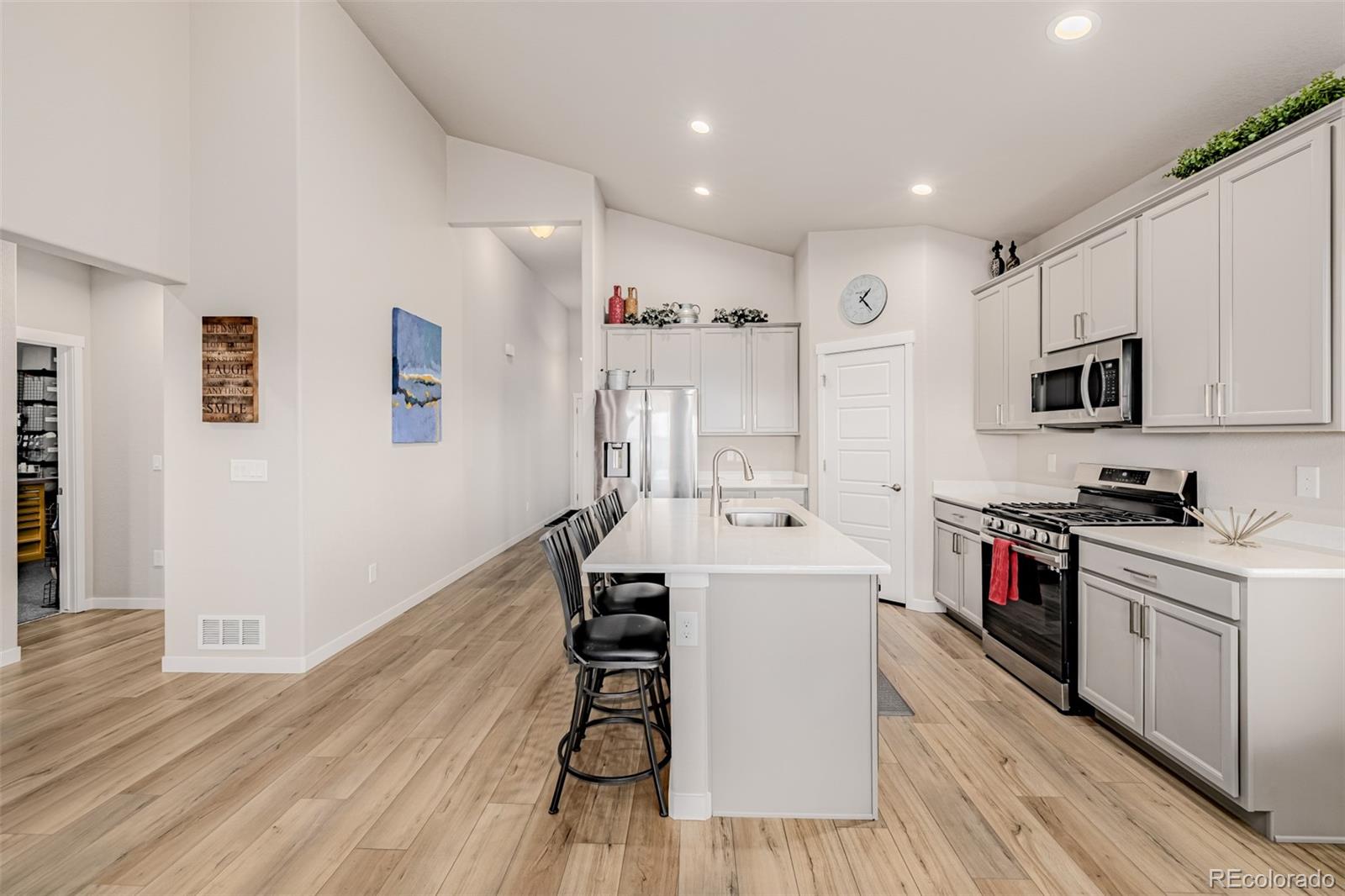 MLS Image #6 for 288  chipeta way,lochbuie, Colorado