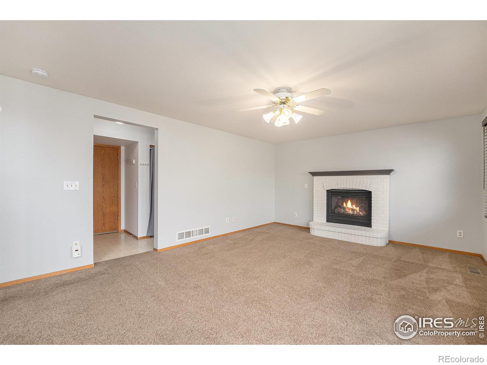 MLS Image #4 for 1835  winchester court,loveland, Colorado