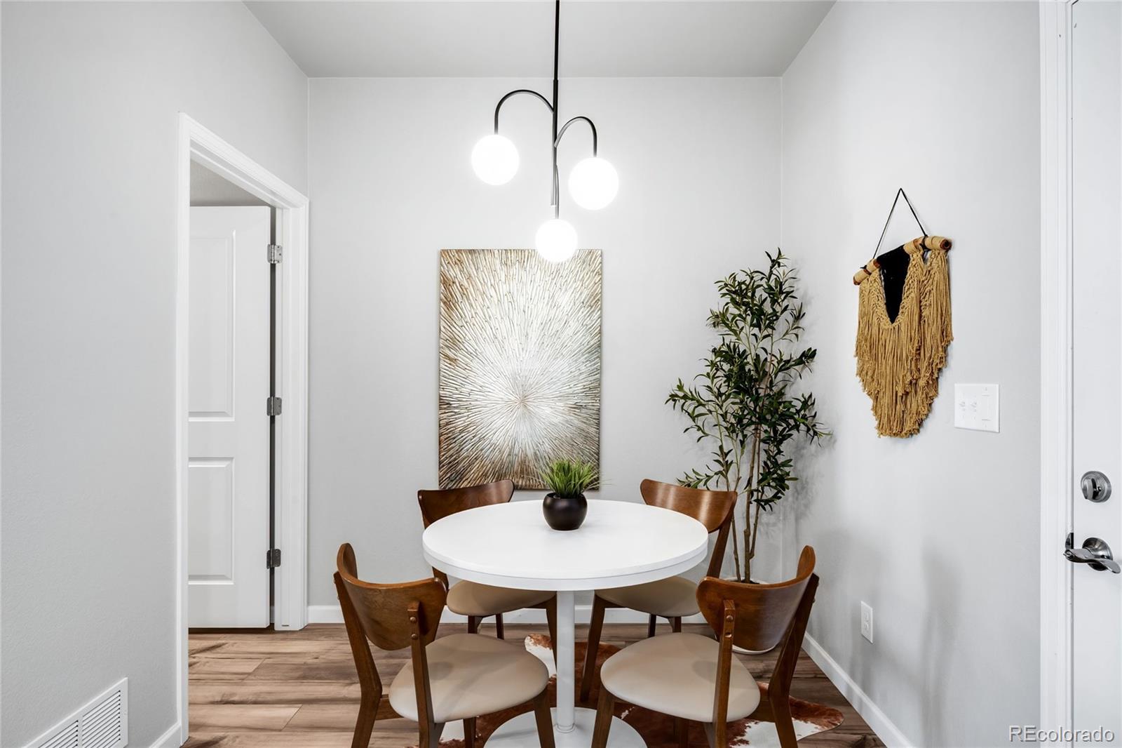 MLS Image #10 for 1983 s poplar court,denver, Colorado