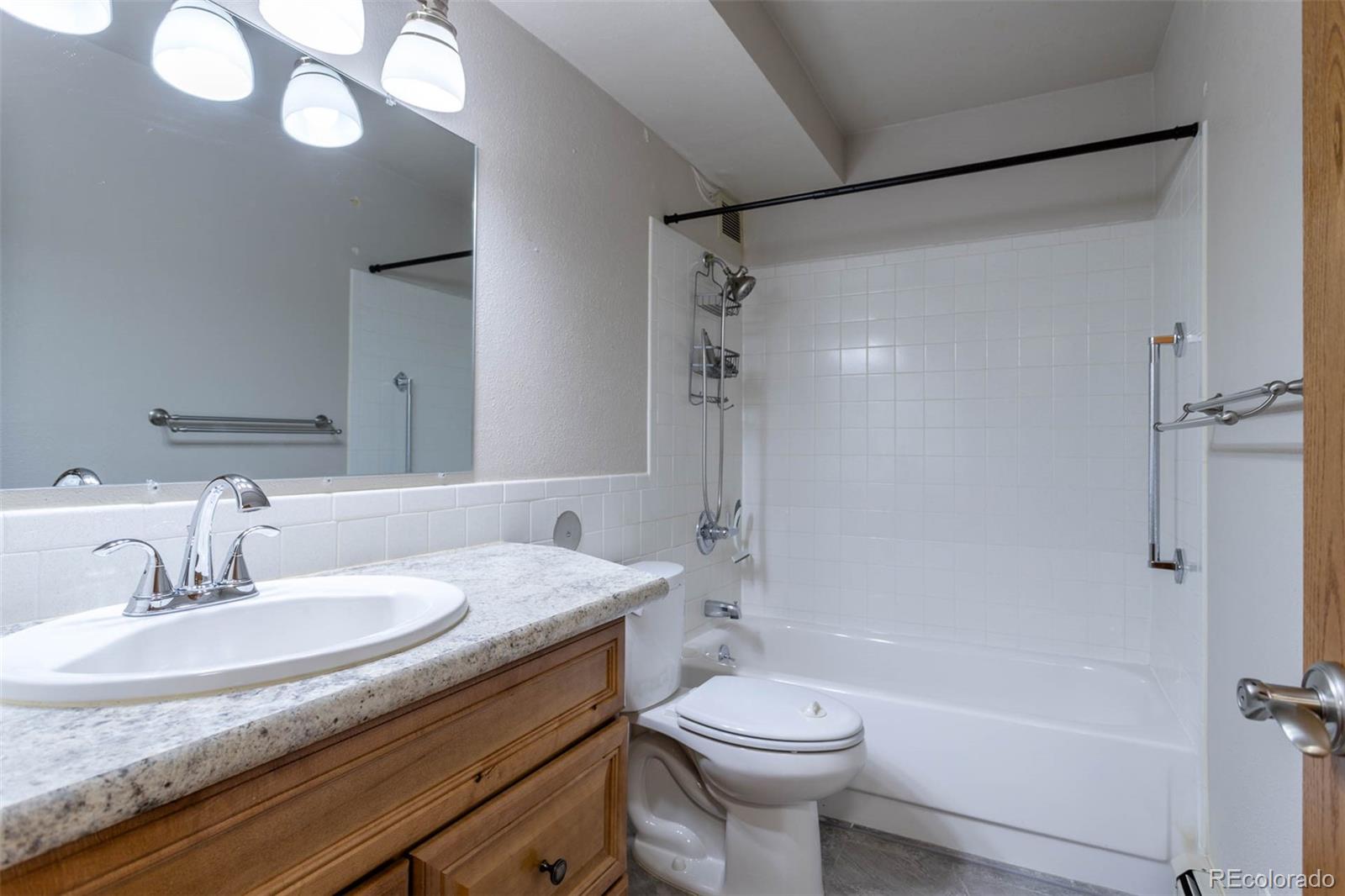MLS Image #10 for 755 s alton way 1a,denver, Colorado