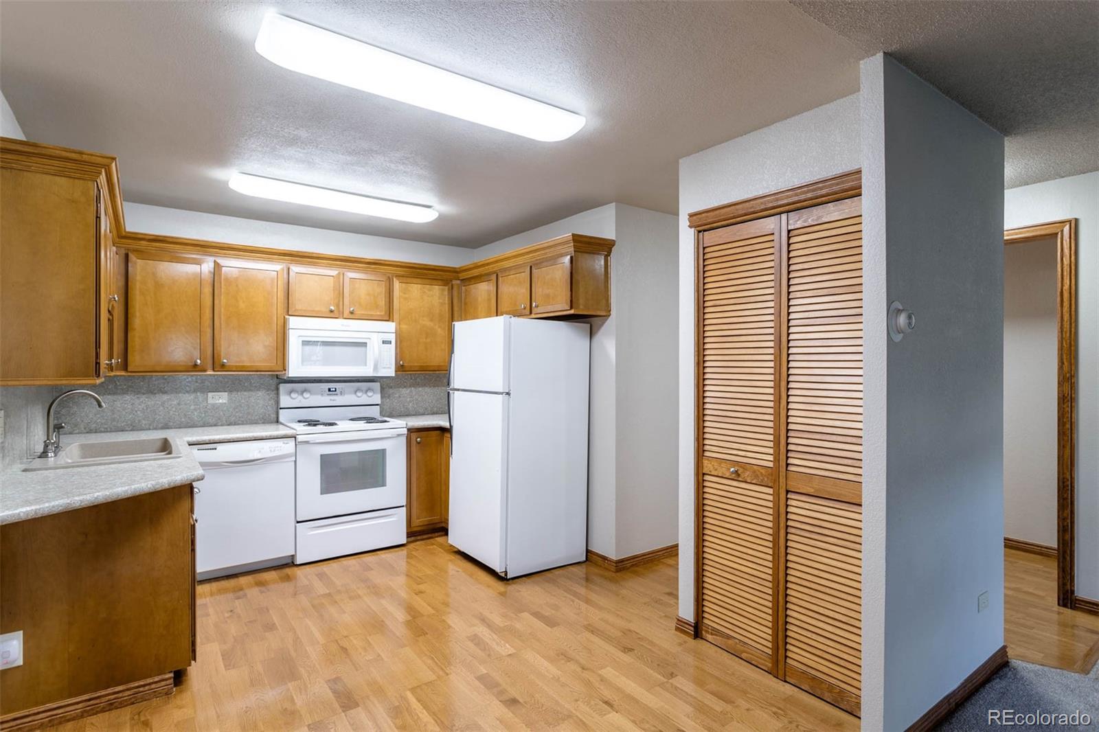MLS Image #3 for 755 s alton way 1a,denver, Colorado