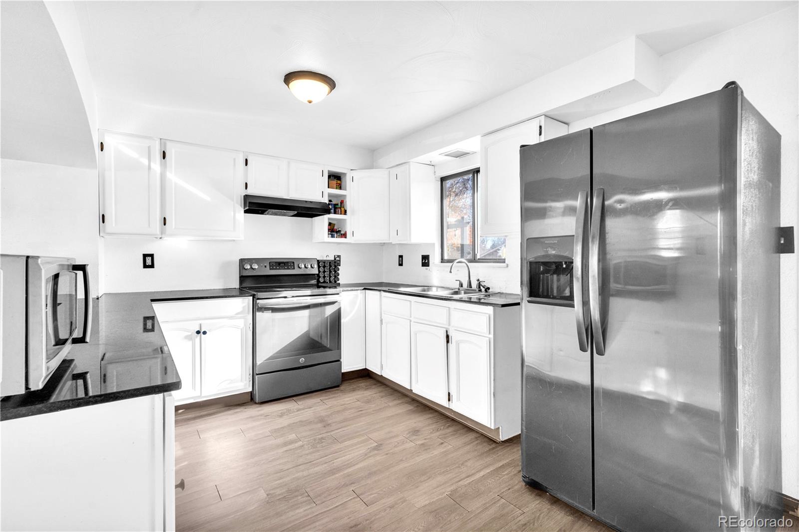 MLS Image #1 for 631  buchanan lane,longmont, Colorado