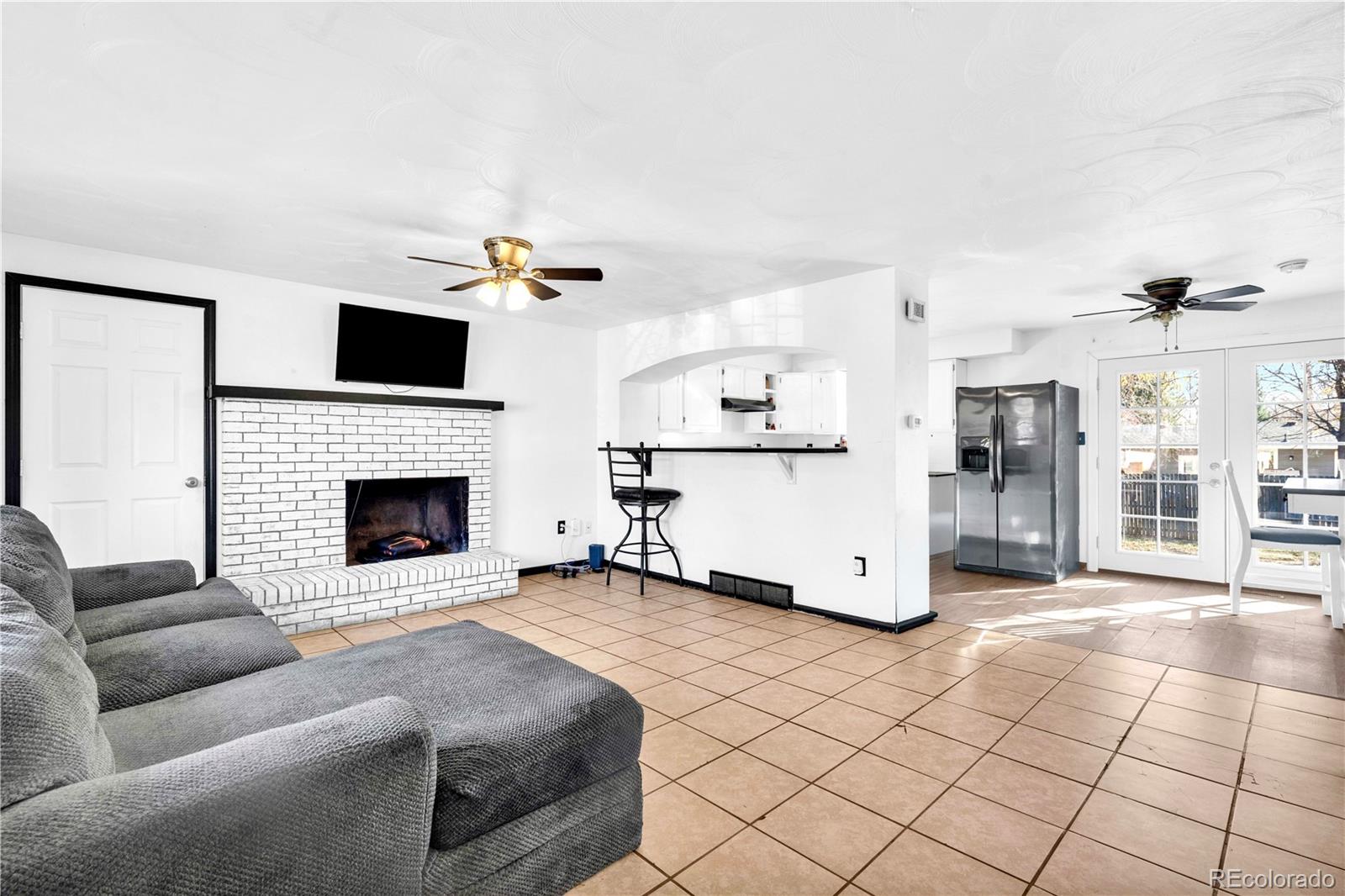 MLS Image #2 for 631  buchanan lane,longmont, Colorado